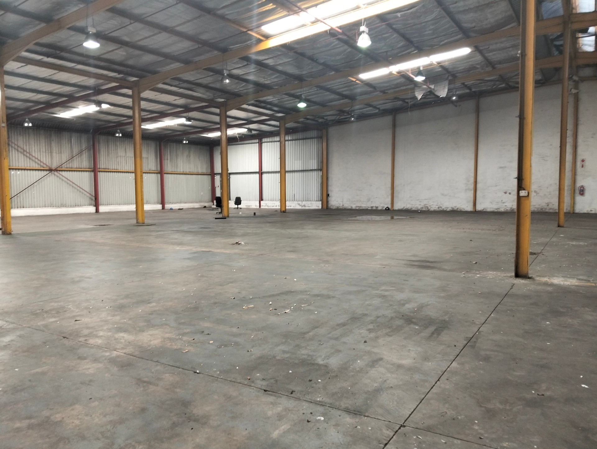 Industrial Property for rent in Springfield Park, Durban, KwaZulu Natal, 1943 m²