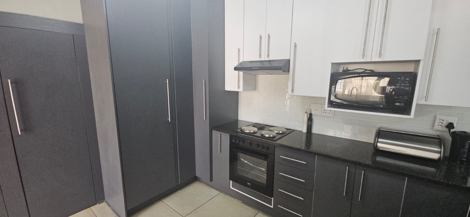 House for sale in Rhodesdene, Kimberley, 369 m²