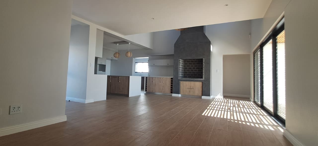 House for sale in St Helena Views, St Helena Bay, 5 Cobbler Drive, St Helena Views, St Helena Bay, Western Cape, 196 m²