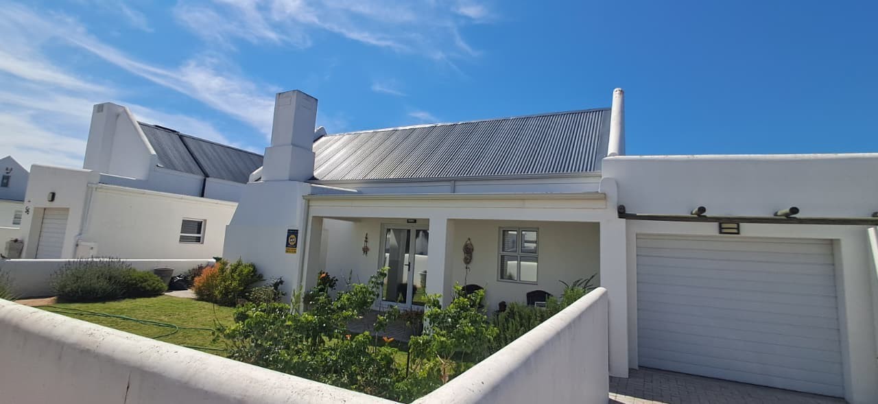 House for sale in Lampiesbaai, St Helena Bay, 199 m²