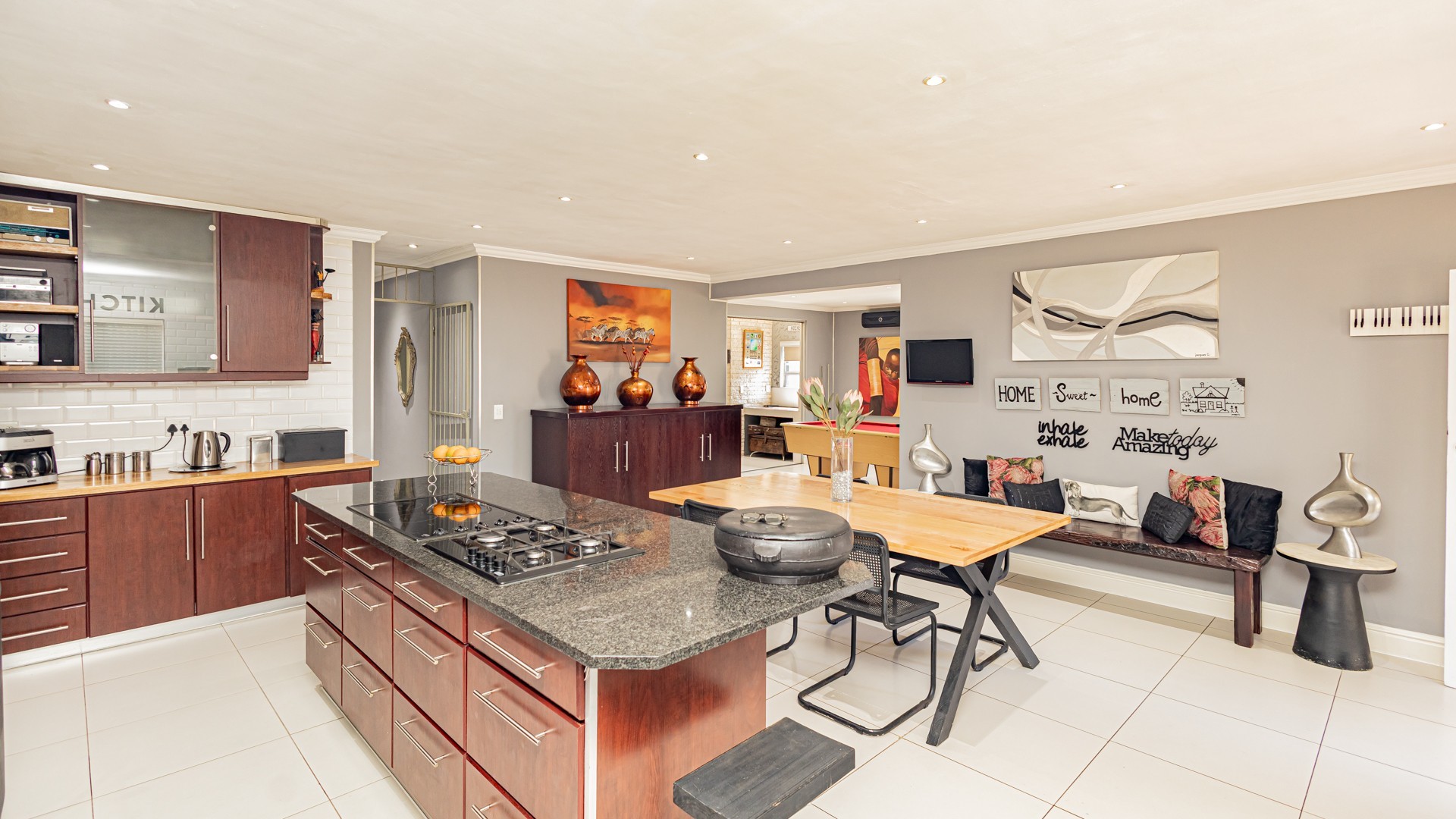 House for sale in Vredekloof Heights, Brackenfell, 240 m²