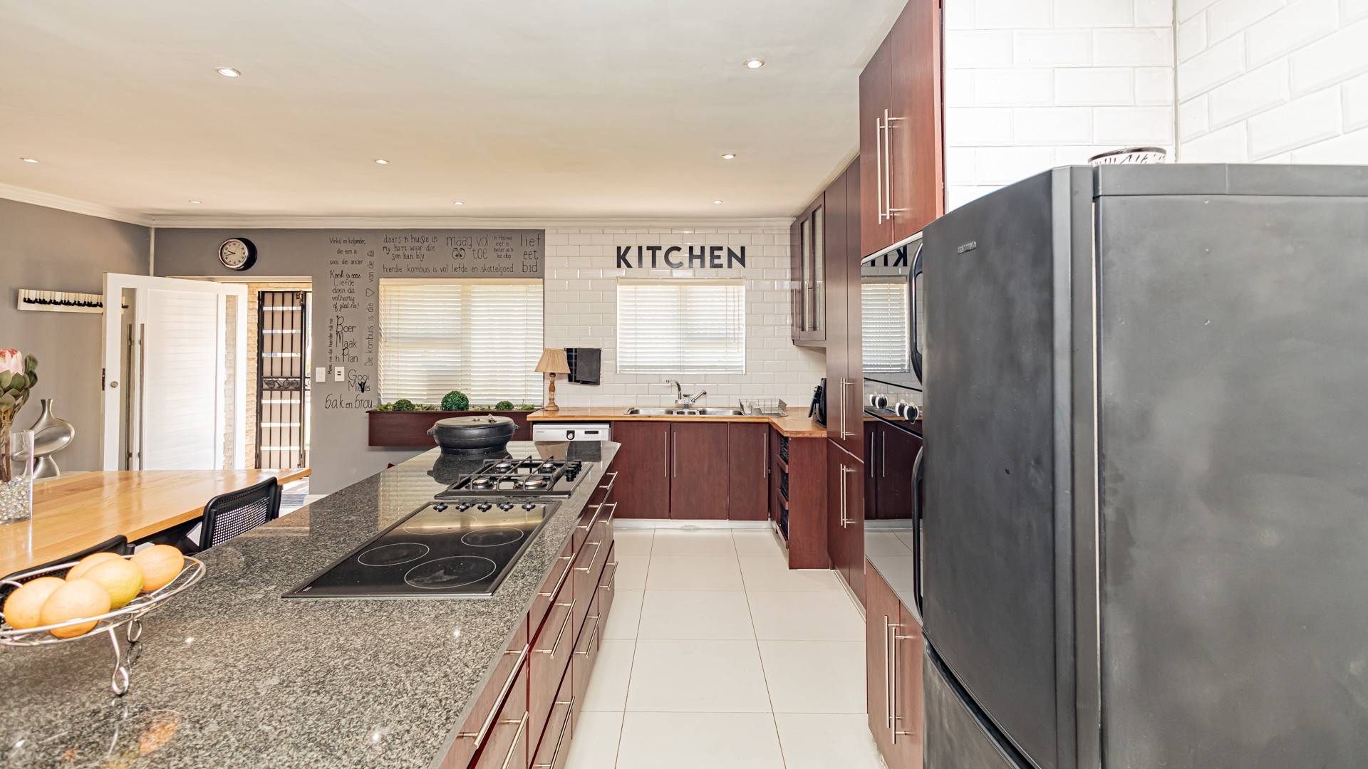 House for sale in Vredekloof Heights, Brackenfell, 240 m²