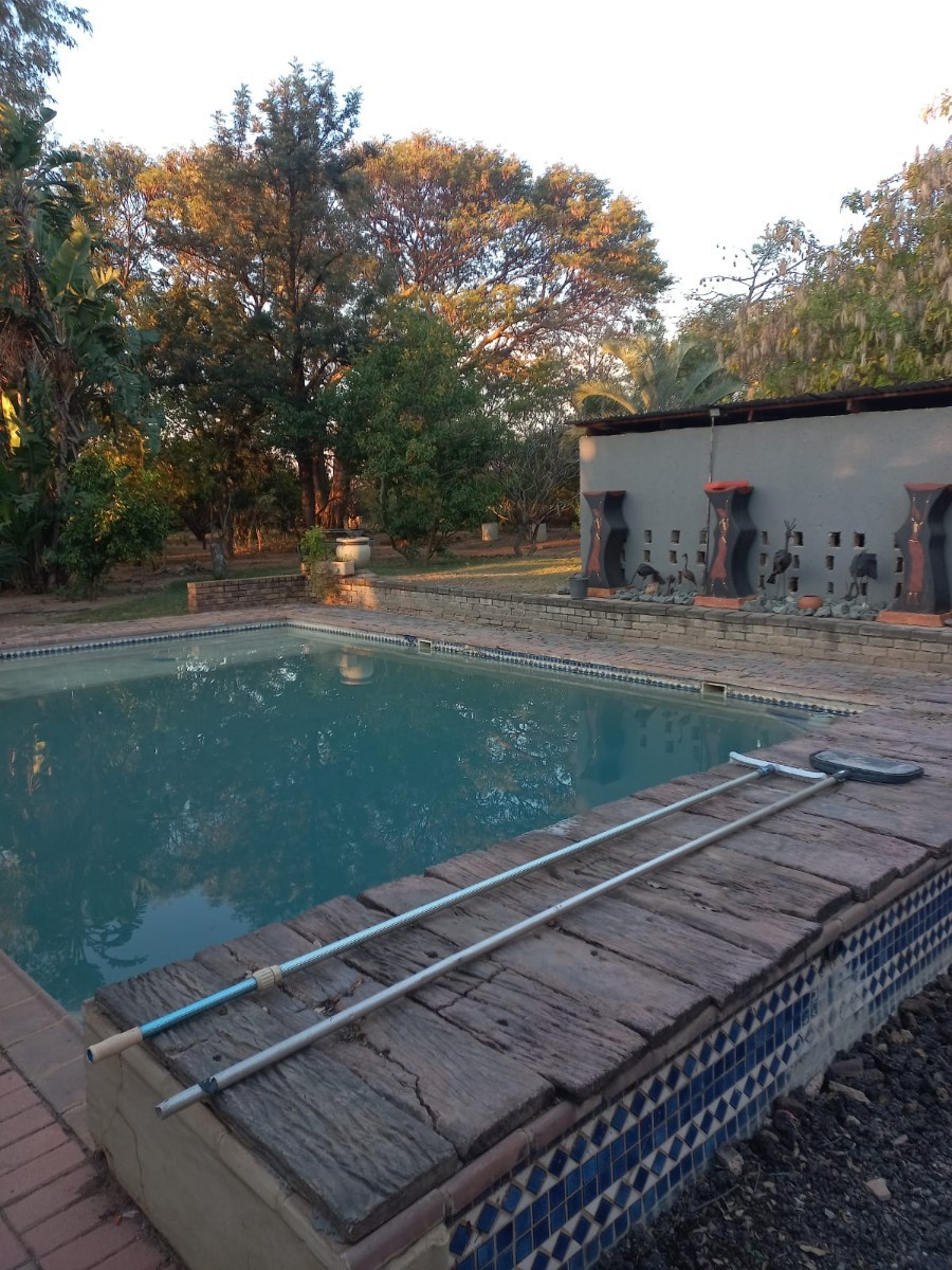 Farm for sale in Kromdraai, Hammanskraal, 87298 m²