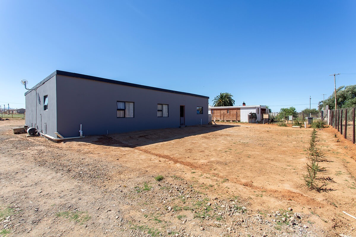 Small Holding for sale in Hooikraal, Moorreesburg, 128 m²