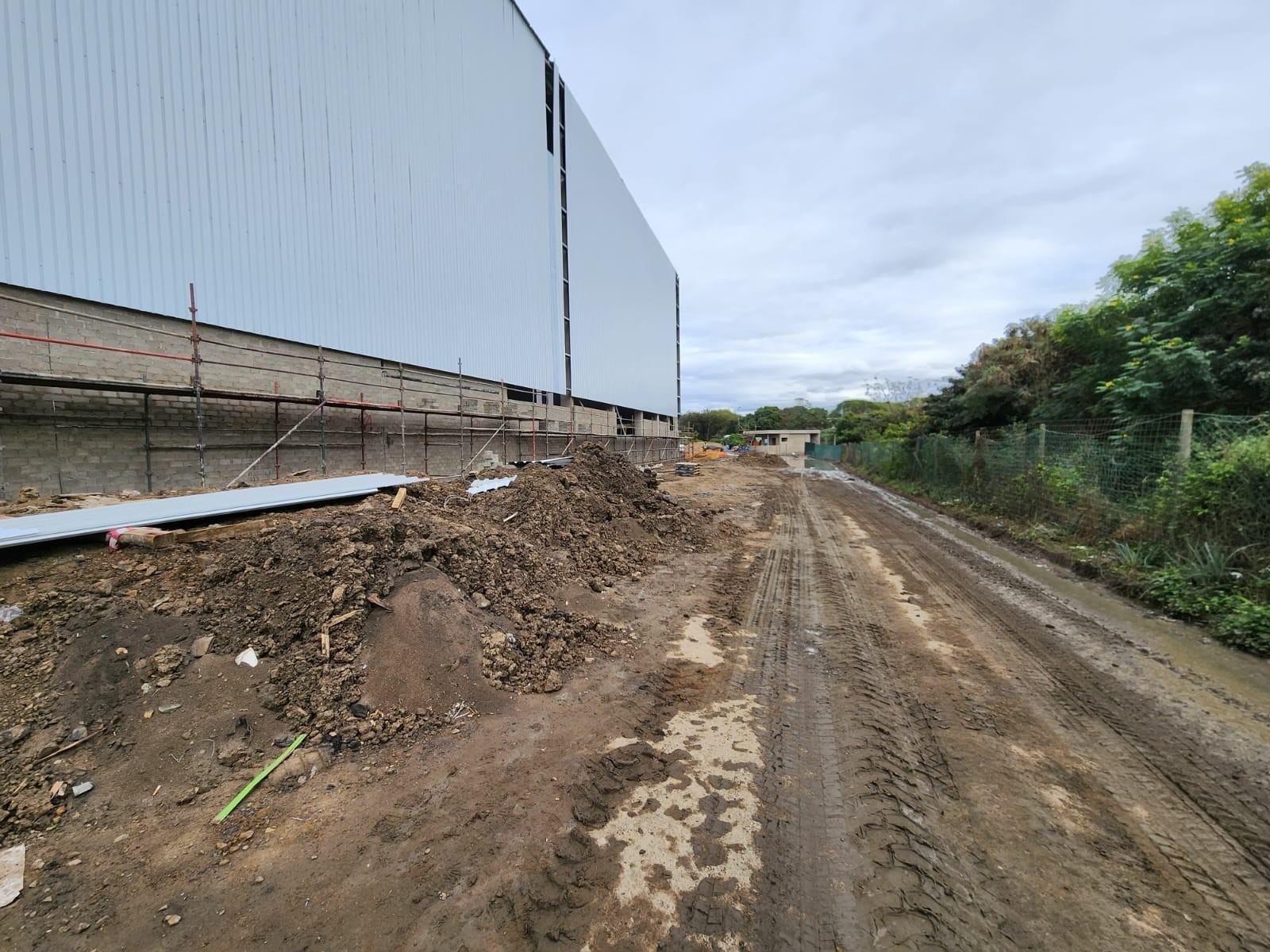 Warehouse for rent in Mount Edgecombe, KwaZulu Natal, 3433 m²