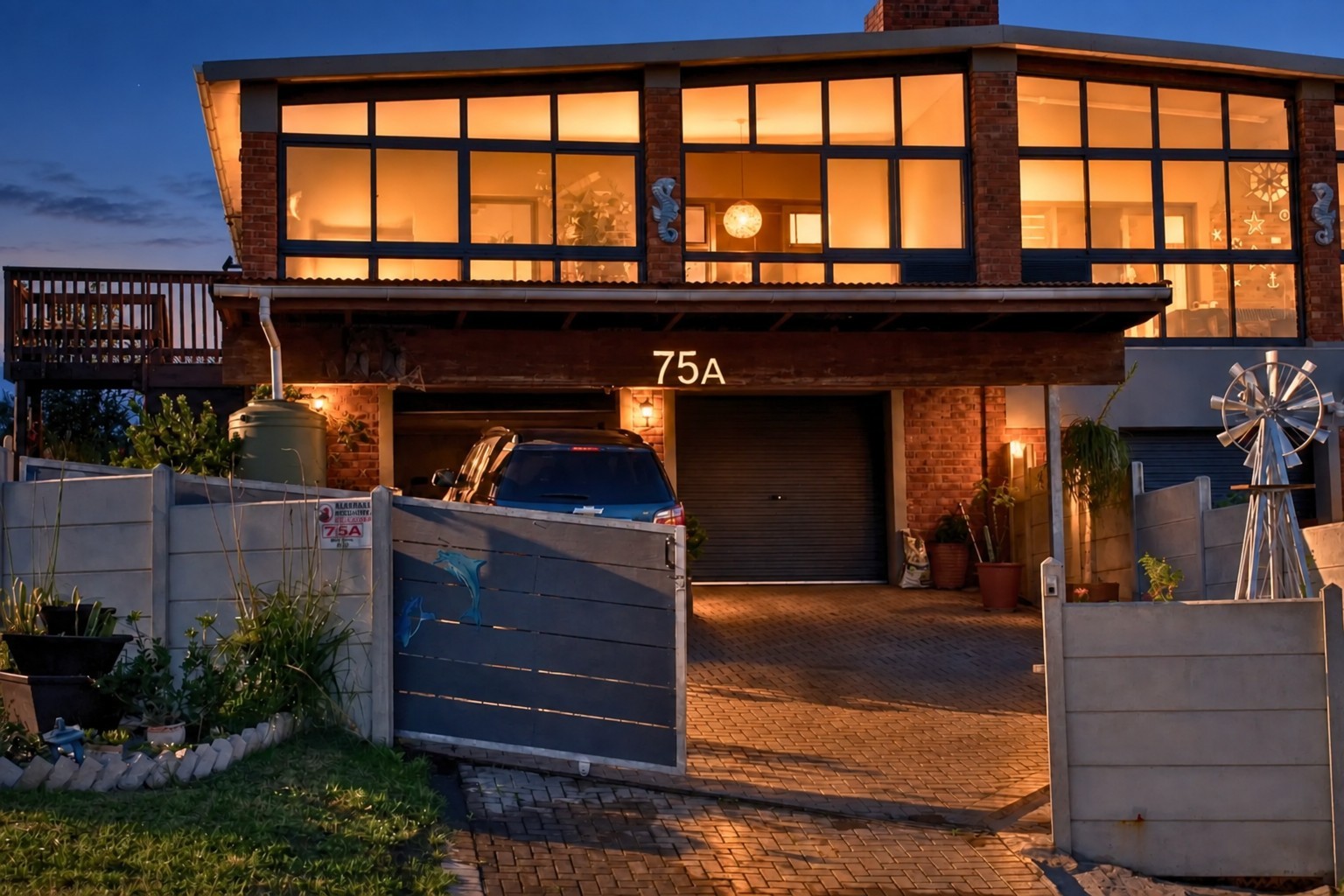 Effortless Coastal Living with Warm Contemporary Character