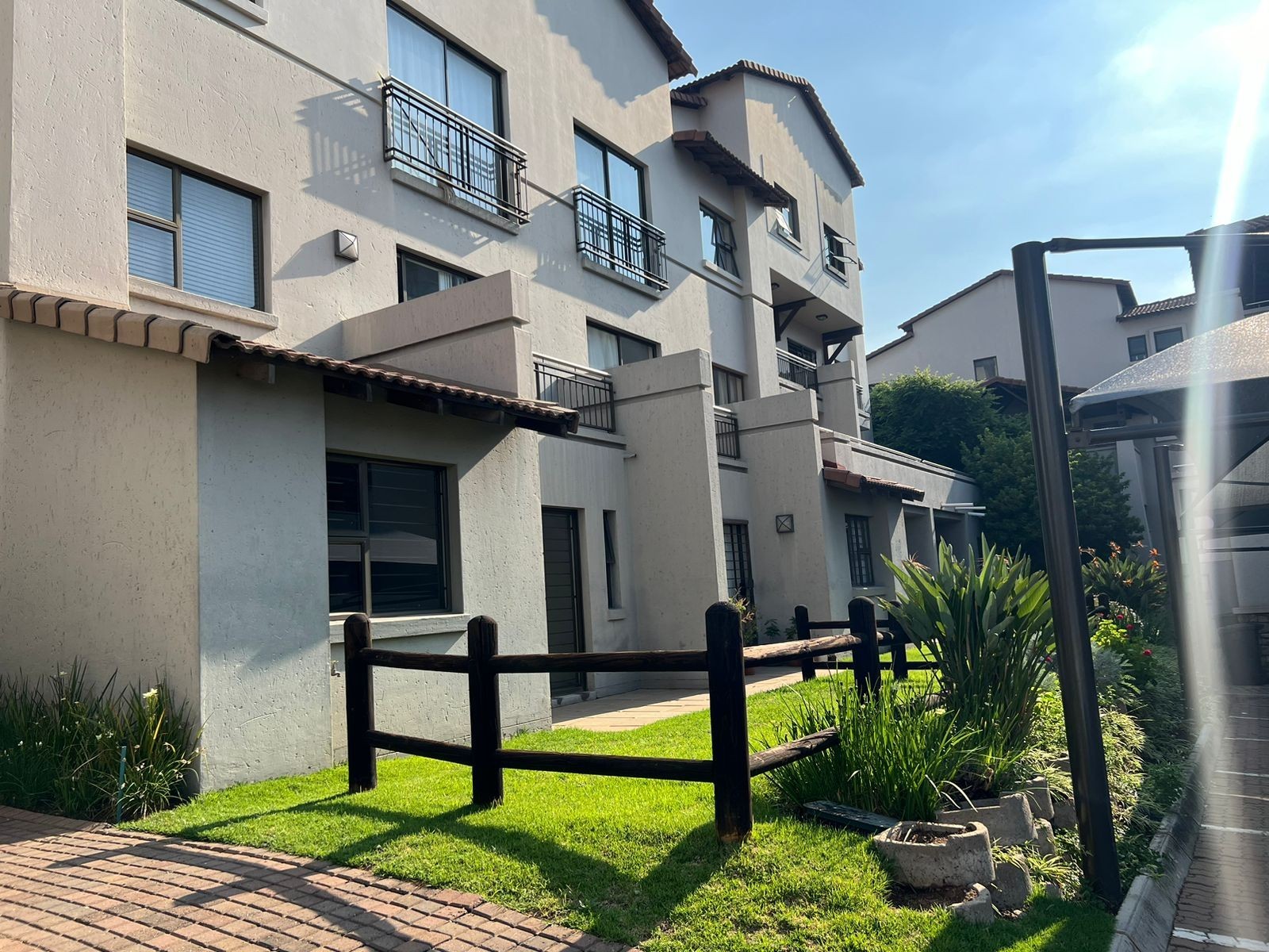 Apartment for rent in Sunninghill, Sandton, 86 m²