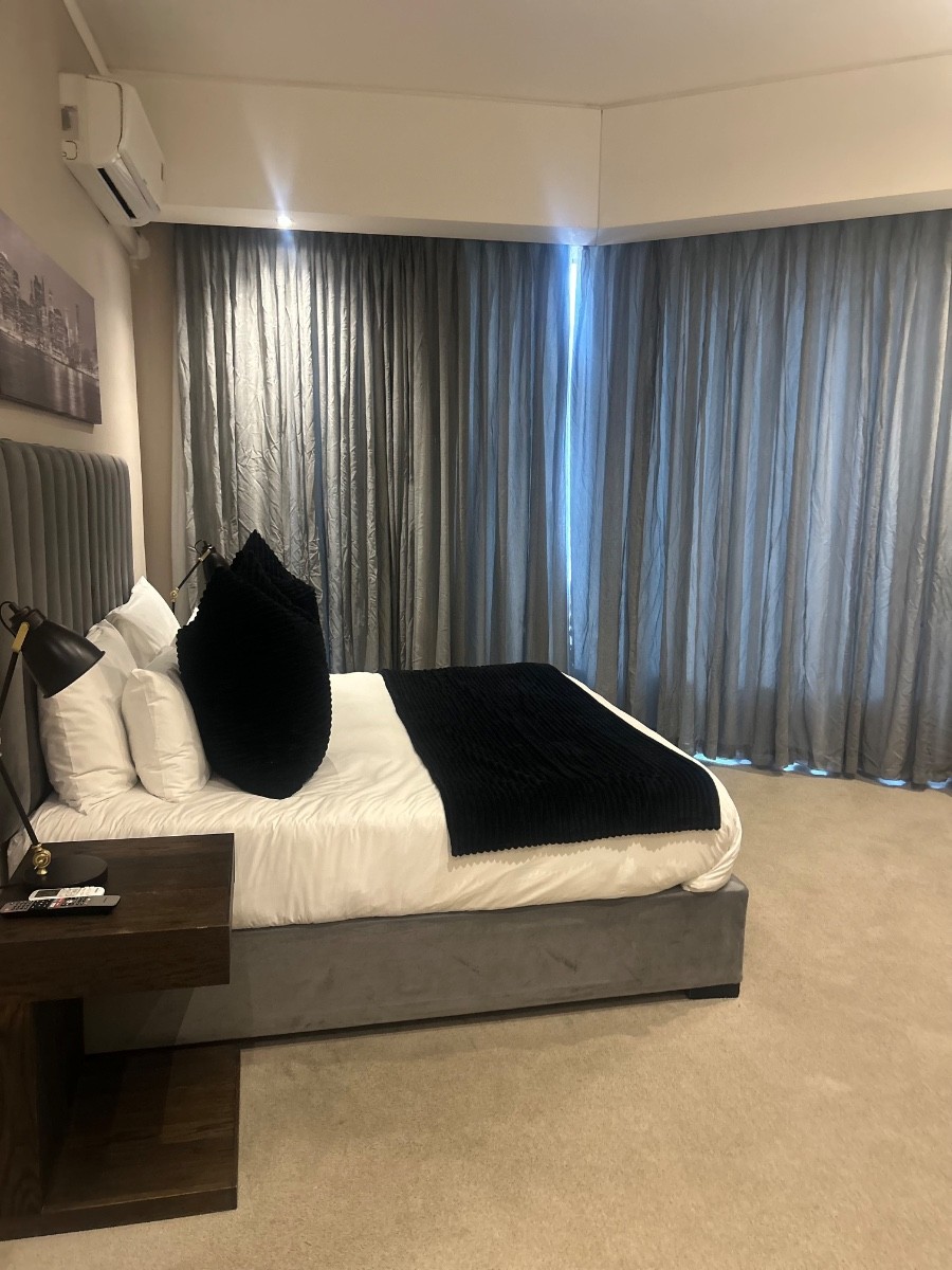 Apartment for sale in Menlyn, Pretoria, 70 m²