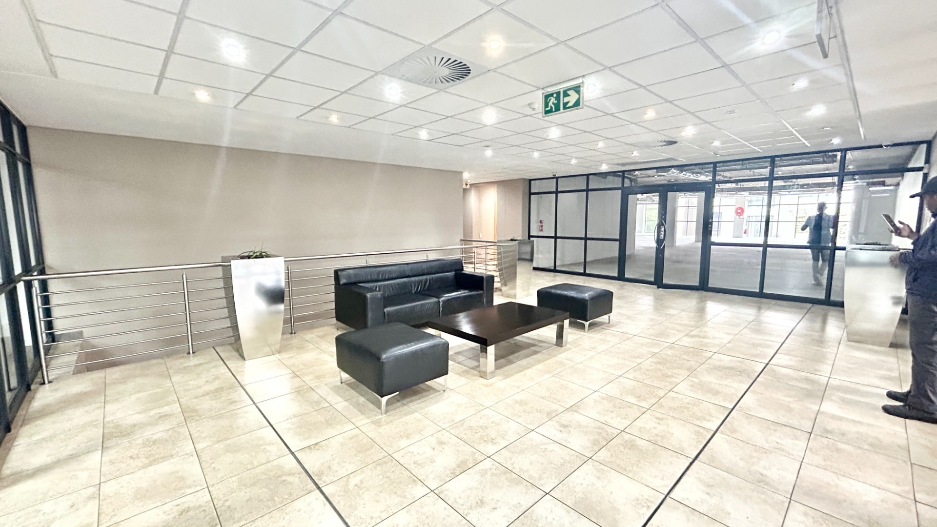 Office for rent in Brooklyn, Pretoria, 1181 m²