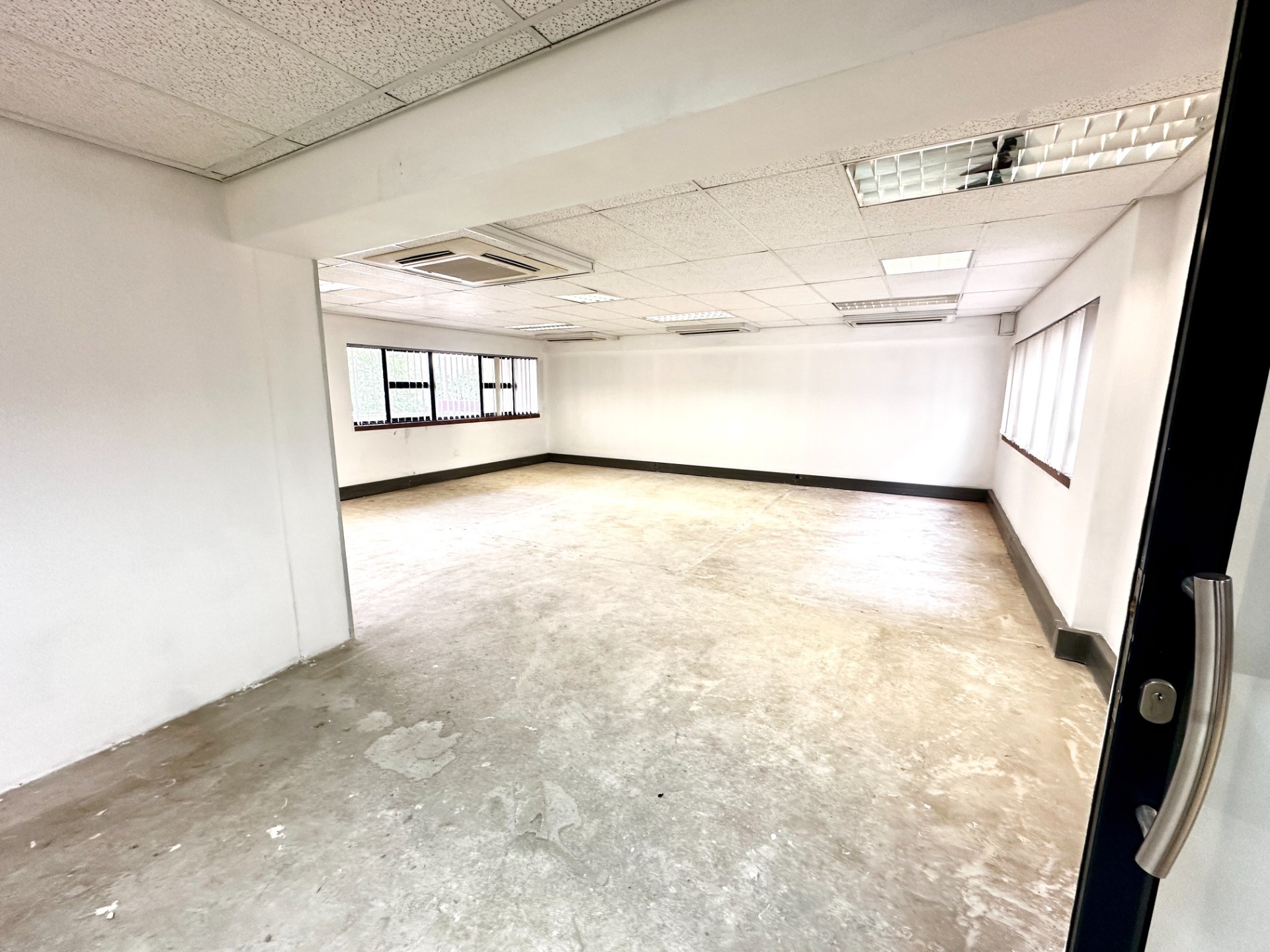 Office for rent in Brooklyn, Pretoria, 687 m²