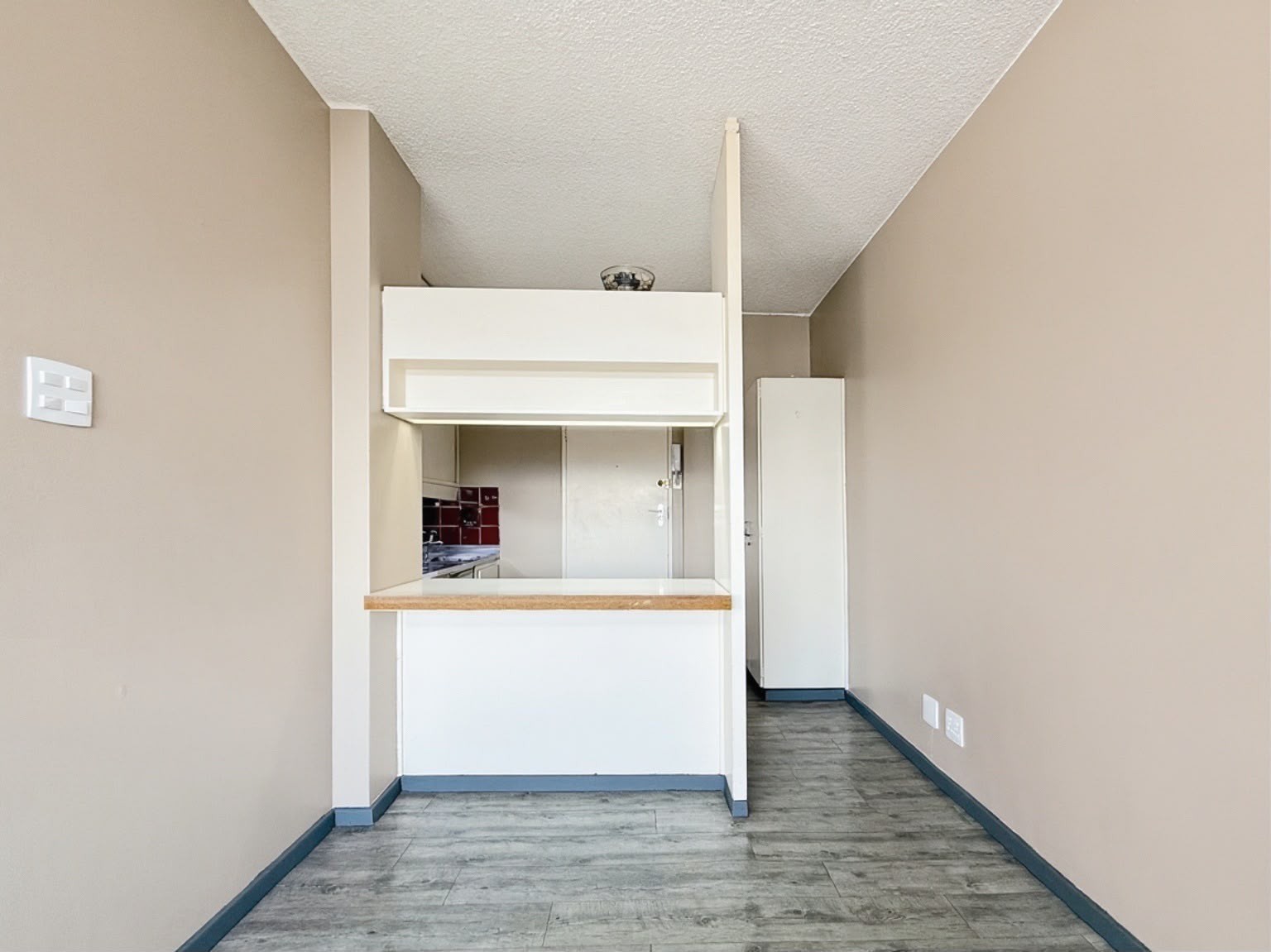 Apartment for rent in Gardens, Cape Town, 1102 105 (11th floor), gardens centre, 38 Mill Street, Gardens, Cape Town, Western Cape, 40 m²