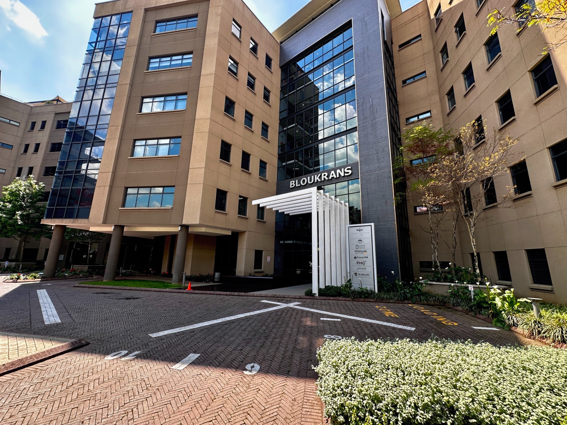 Office for rent in Lynnwood Manor, Pretoria, 2474 m²