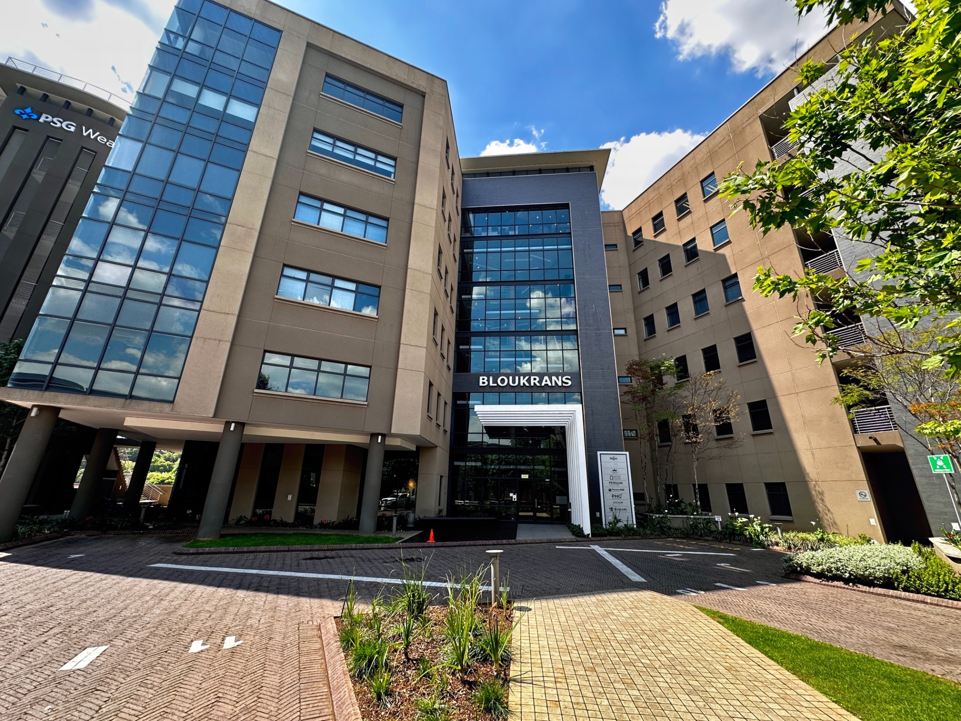 Office for rent in Lynnwood Manor, Pretoria, 2474 m²