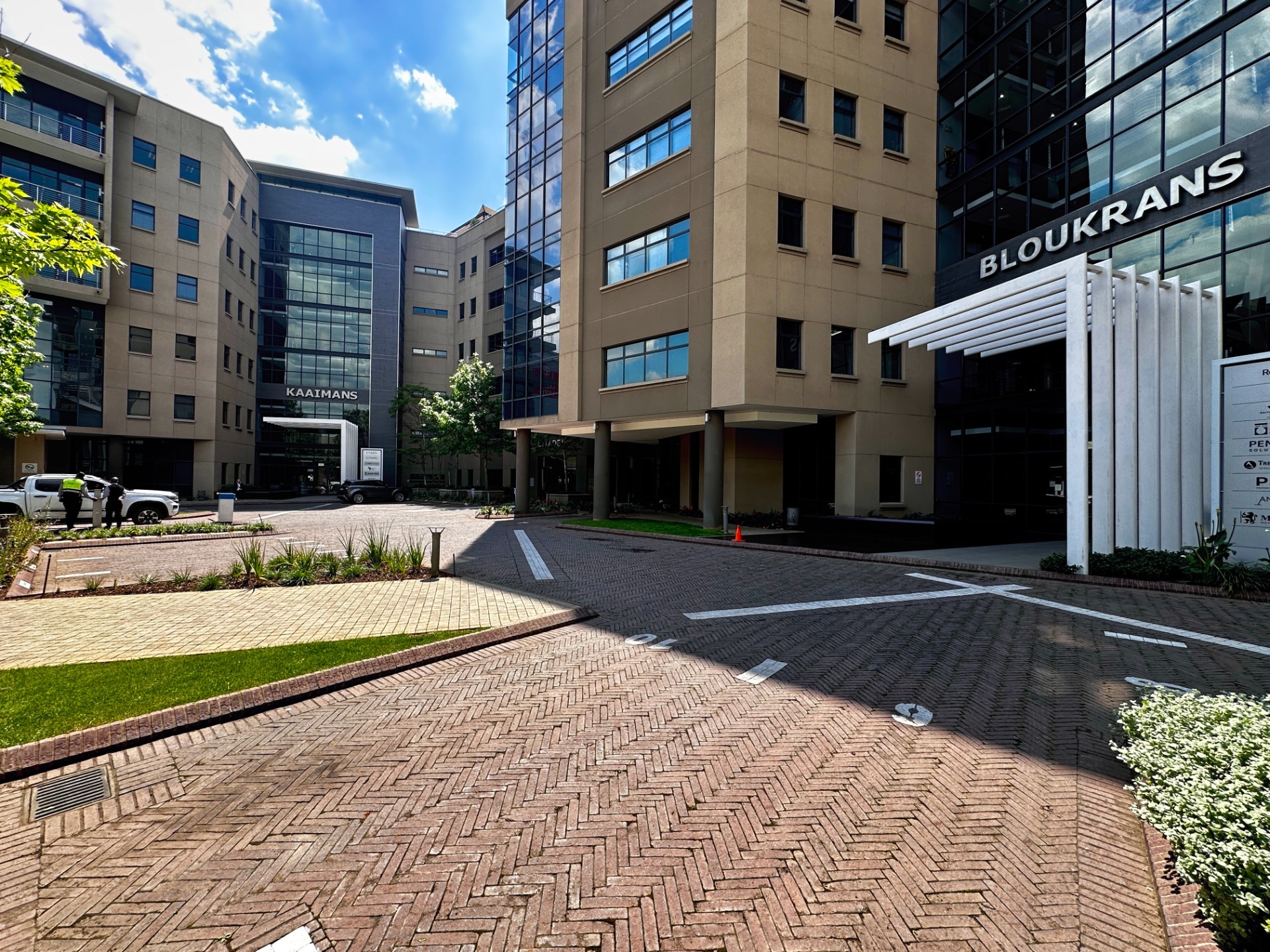 Office for rent in Lynnwood Manor, Pretoria, 2474 m²