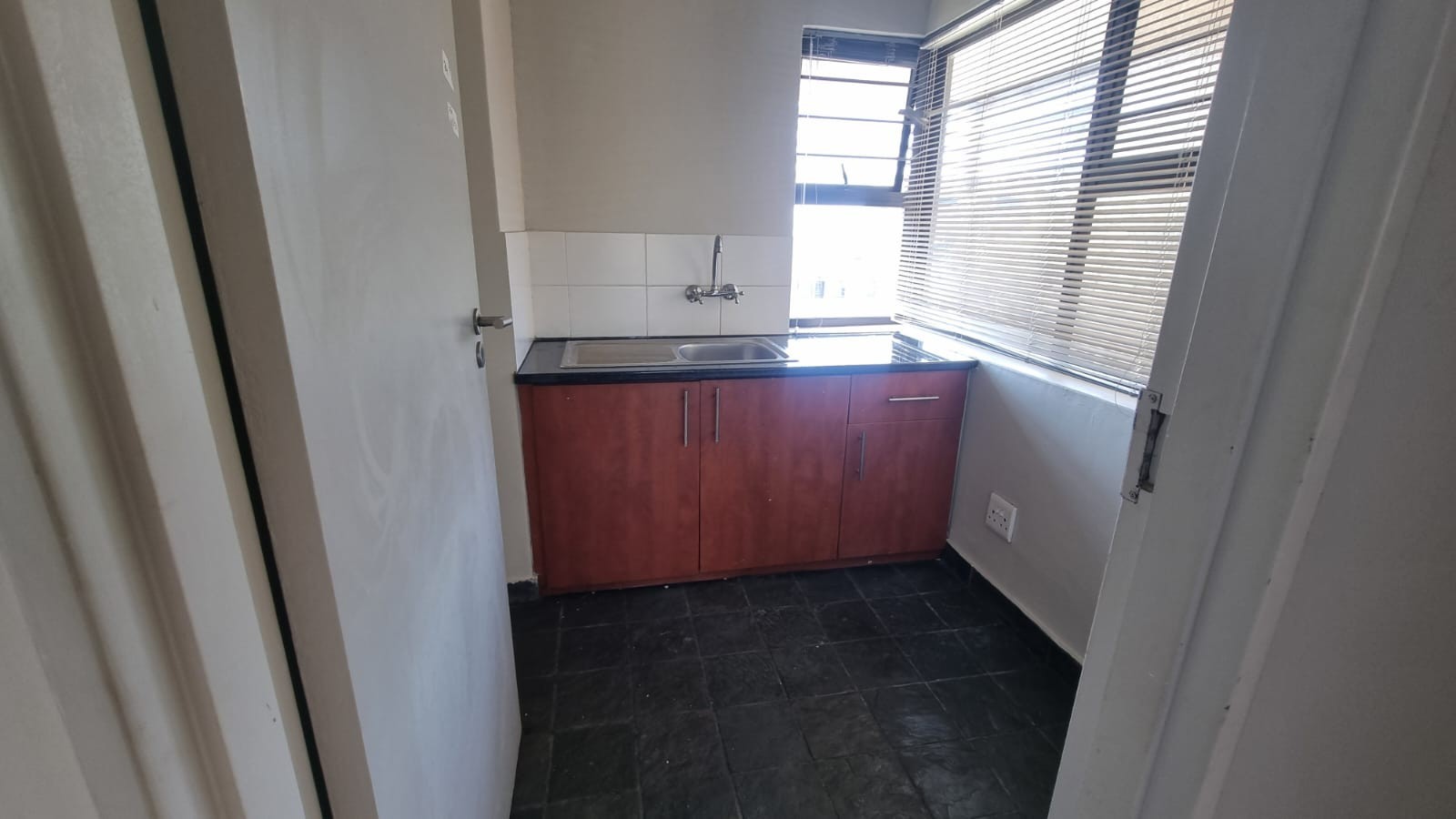 Office for rent in Sonheuwel, Nelspruit, 144 m²