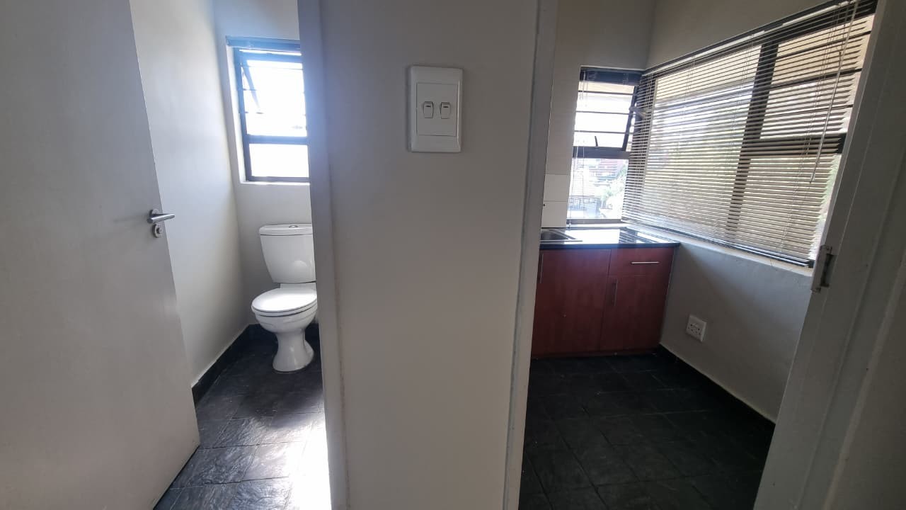 Office for rent in Sonheuwel, Nelspruit, 144 m²