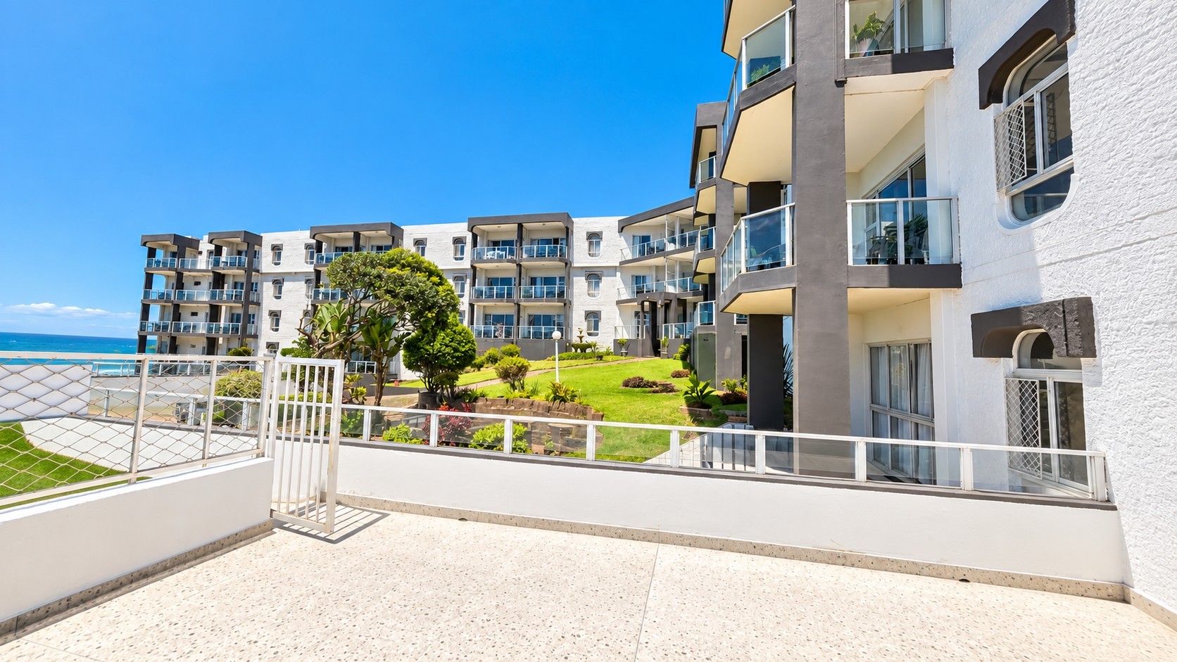 Apartment for sale in Margate, KwaZulu Natal, 226 m²