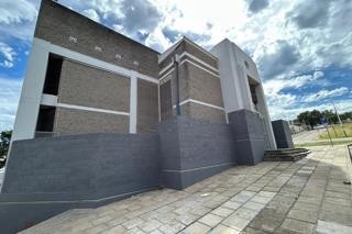 Office for sale in Cannon Hill, Uitenhage, 2225 m²