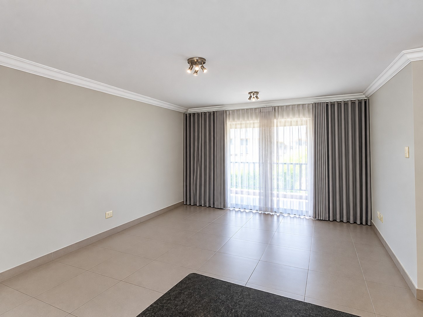 Apartment for sale in Chartwell, Randburg, 75 m²