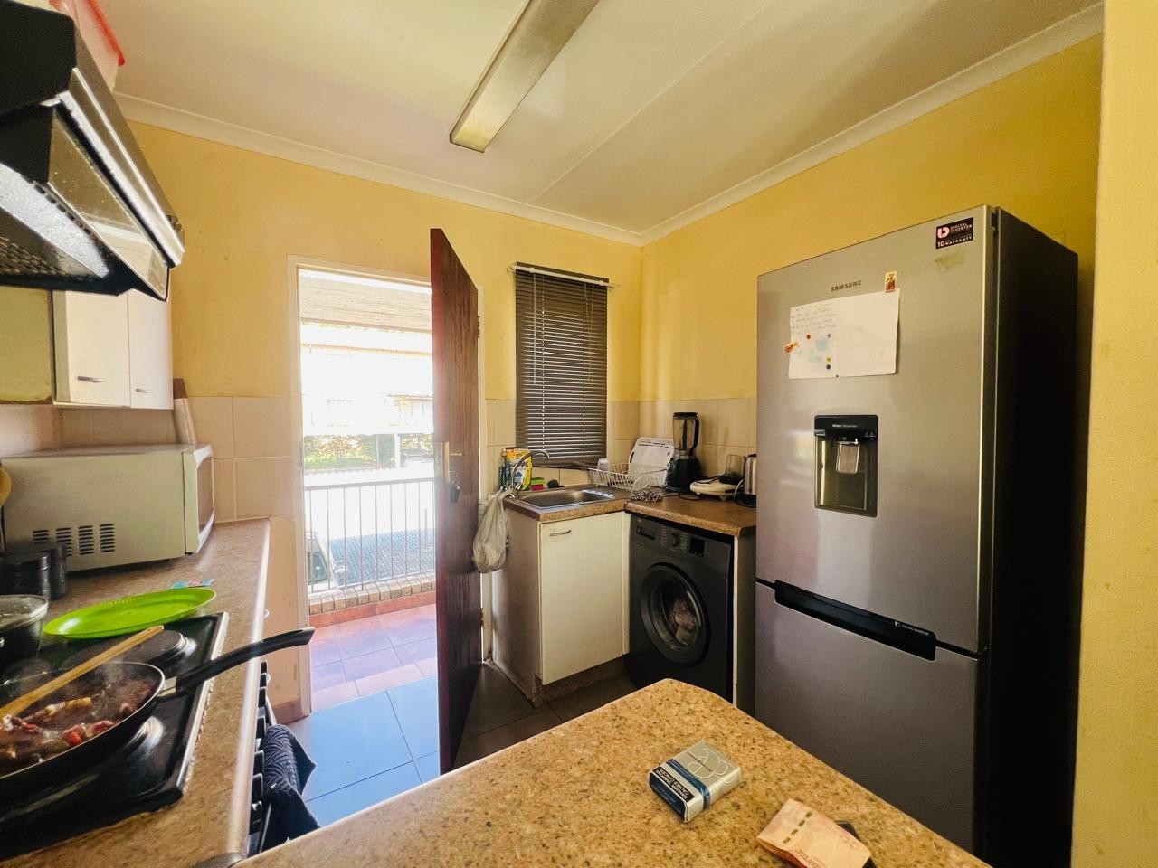 Apartment for sale in Honeydew Grove, Roodepoort, 60 m²