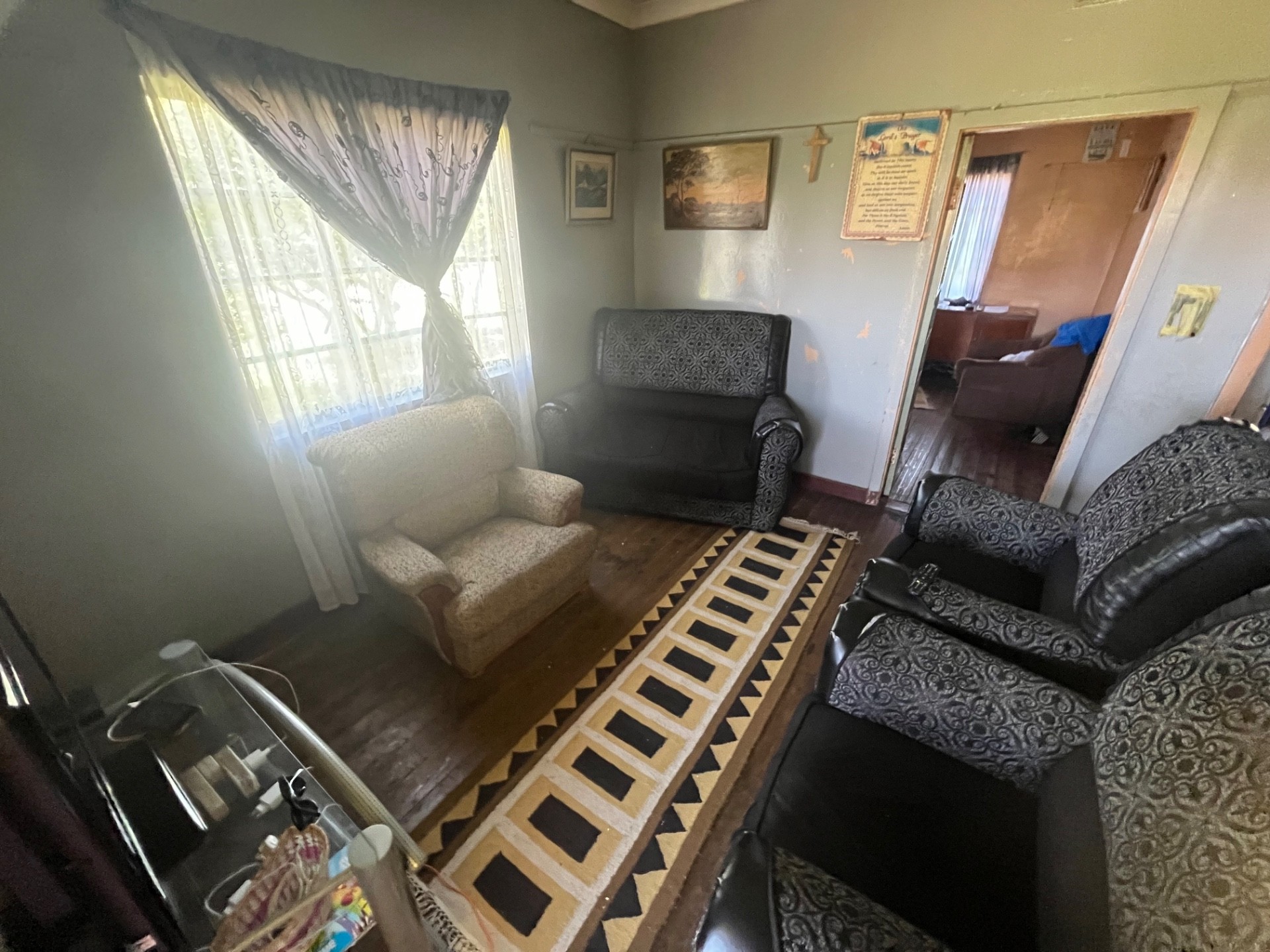 House for sale in Glencoe, KwaZulu Natal, 2400 m²