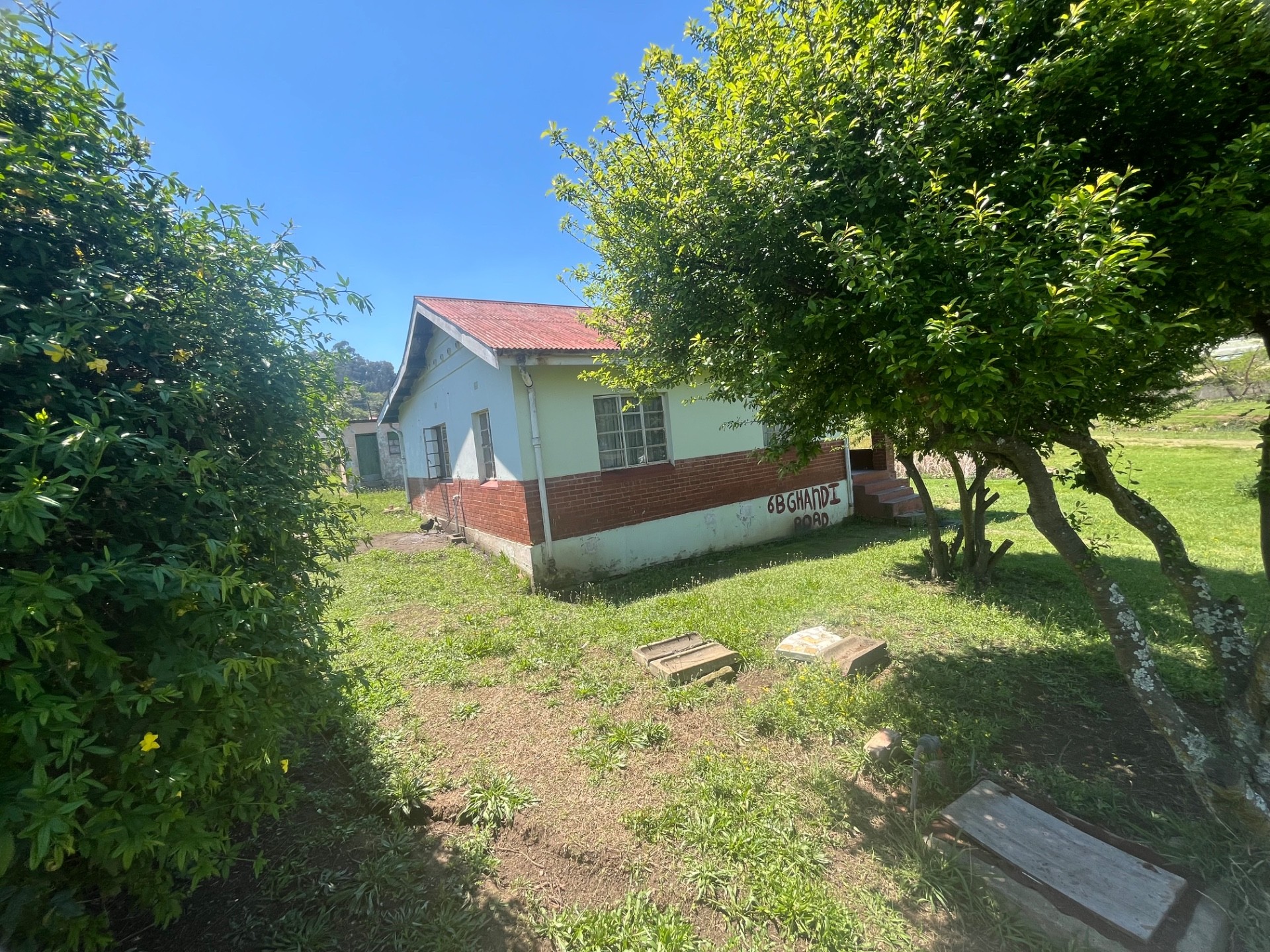 House for sale in Glencoe, KwaZulu Natal, 2400 m²