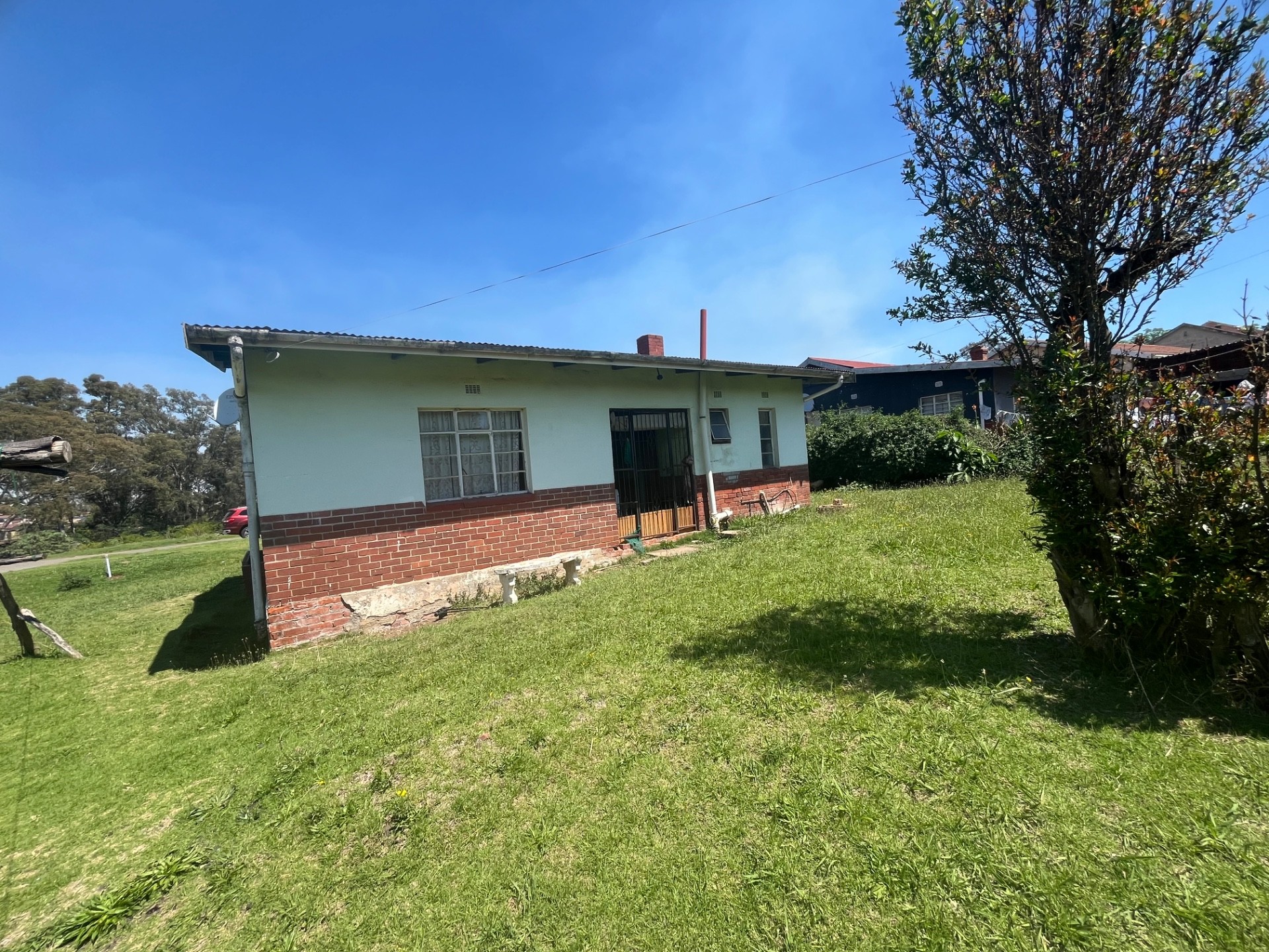 House for sale in Glencoe, KwaZulu Natal, 2400 m²