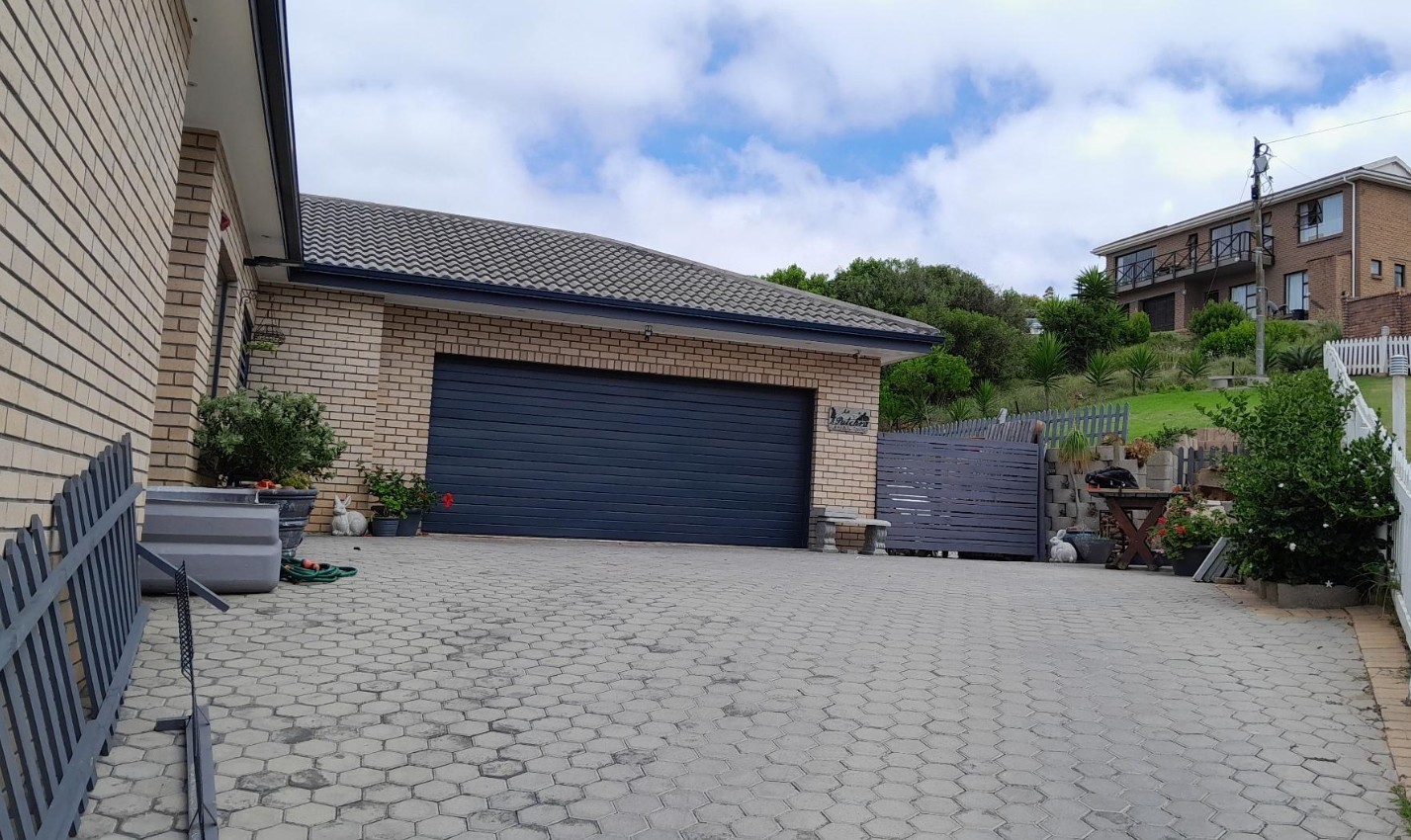 House for sale in Dana Bay, Mossel Bay, 380 m²