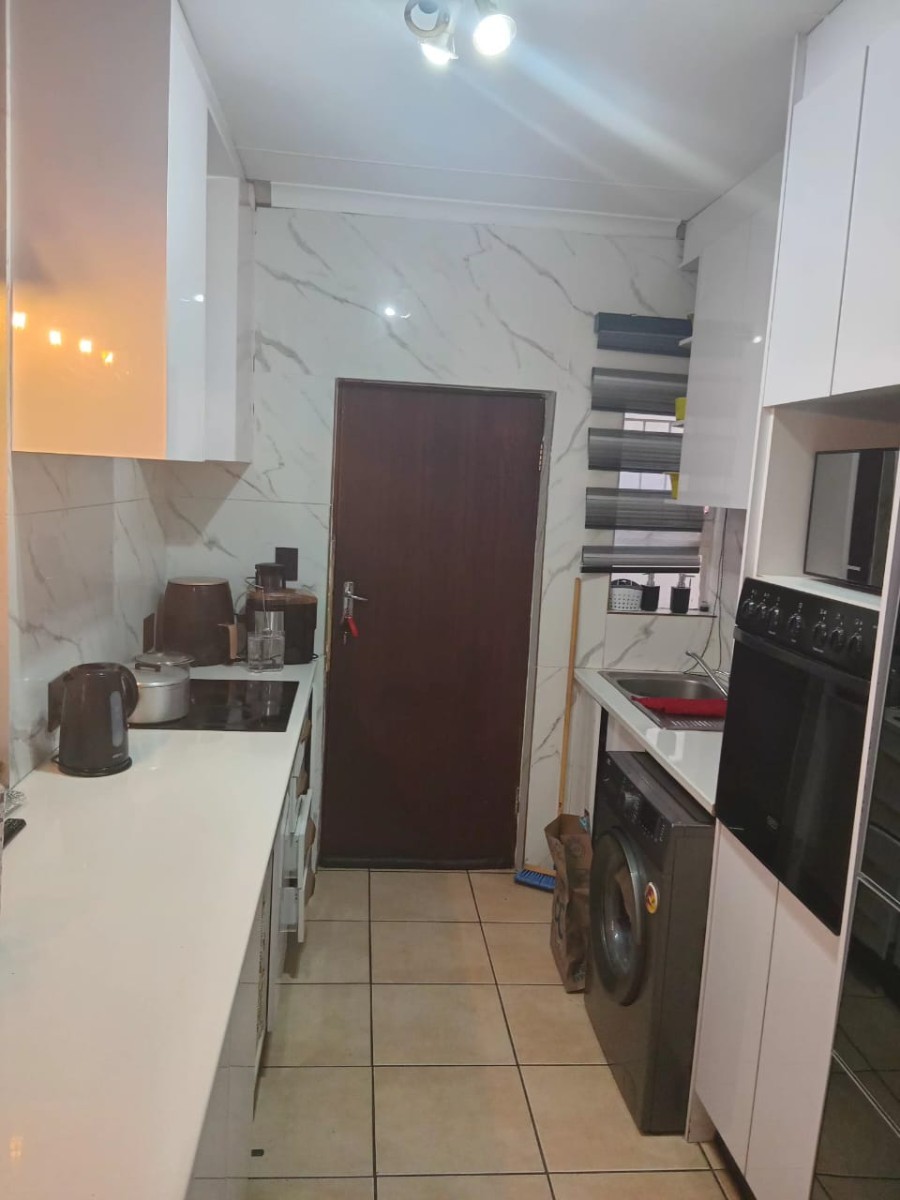 Apartment for sale in Ormonde, Johannesburg