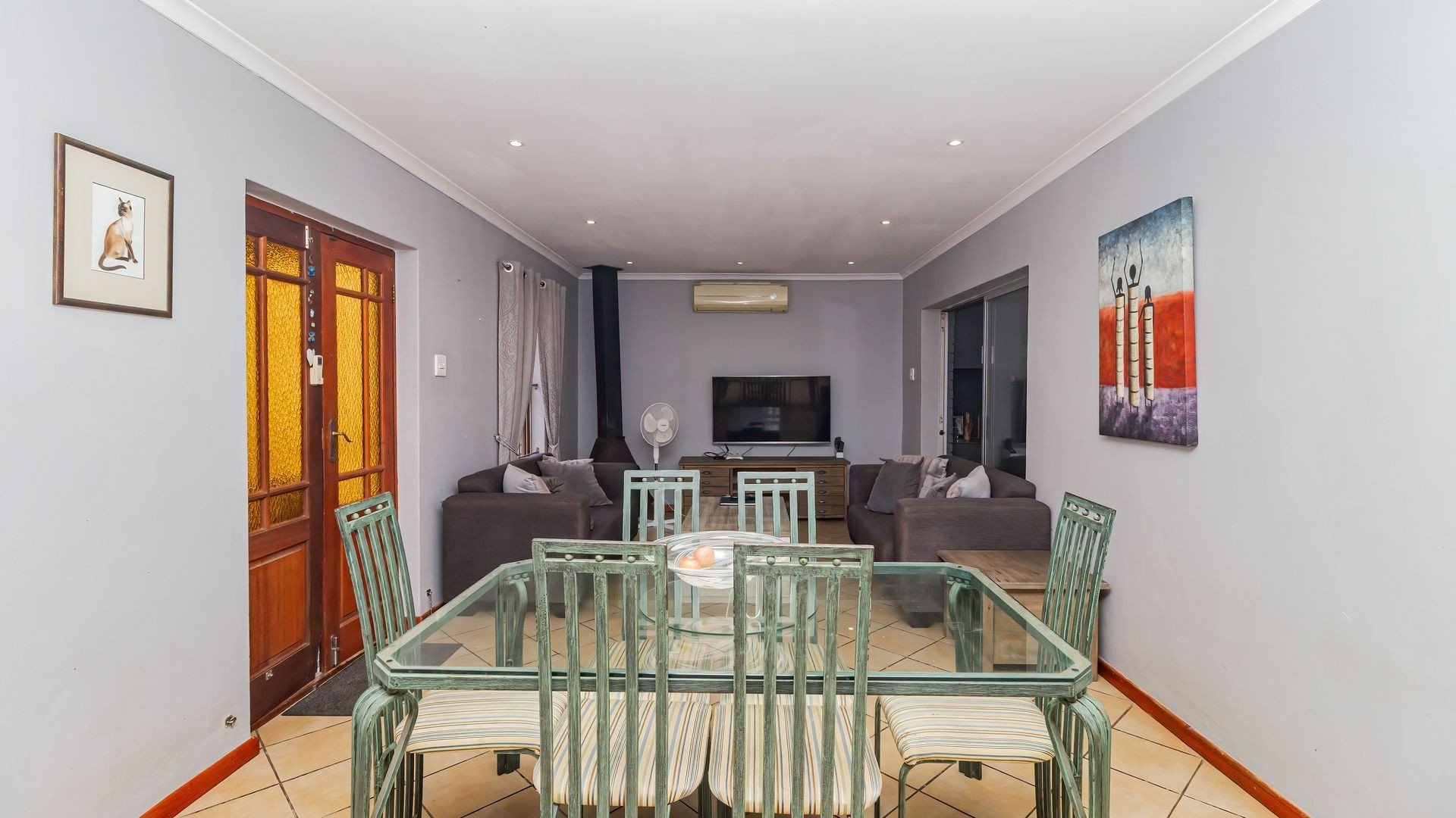 House for sale in Uitzicht, Durbanville, 225 m²