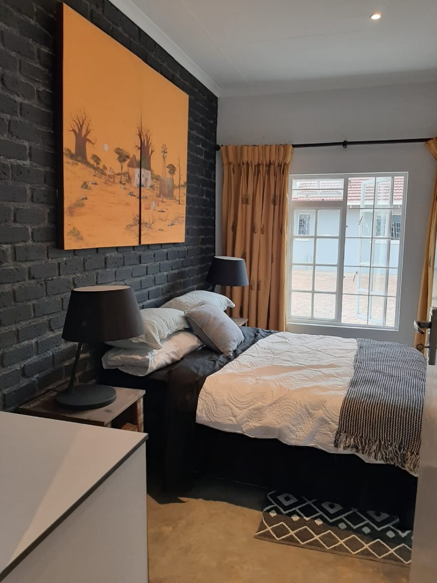 Apartment for rent in Fairland, Randburg