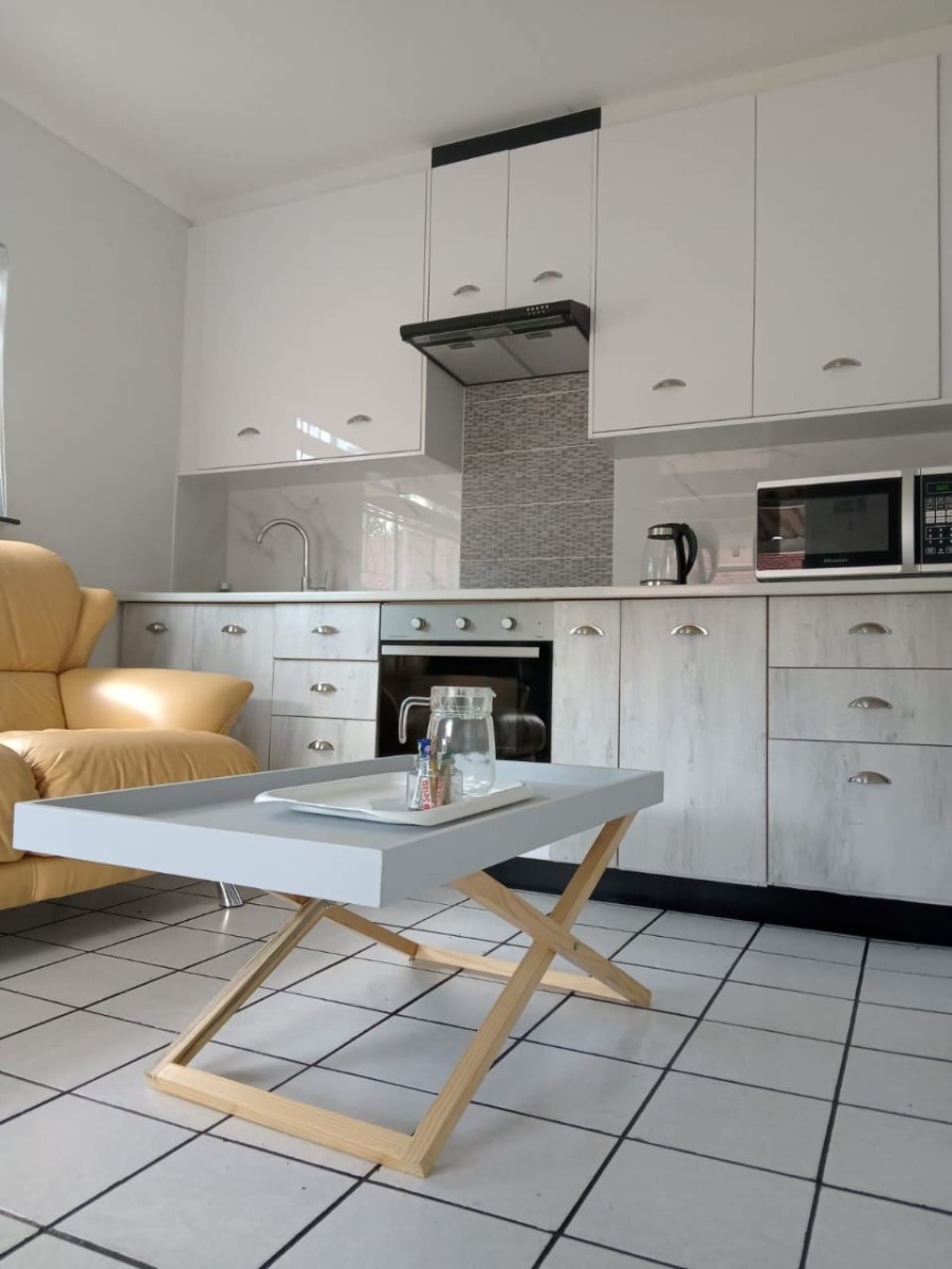 Apartment for rent in Fairland, Randburg
