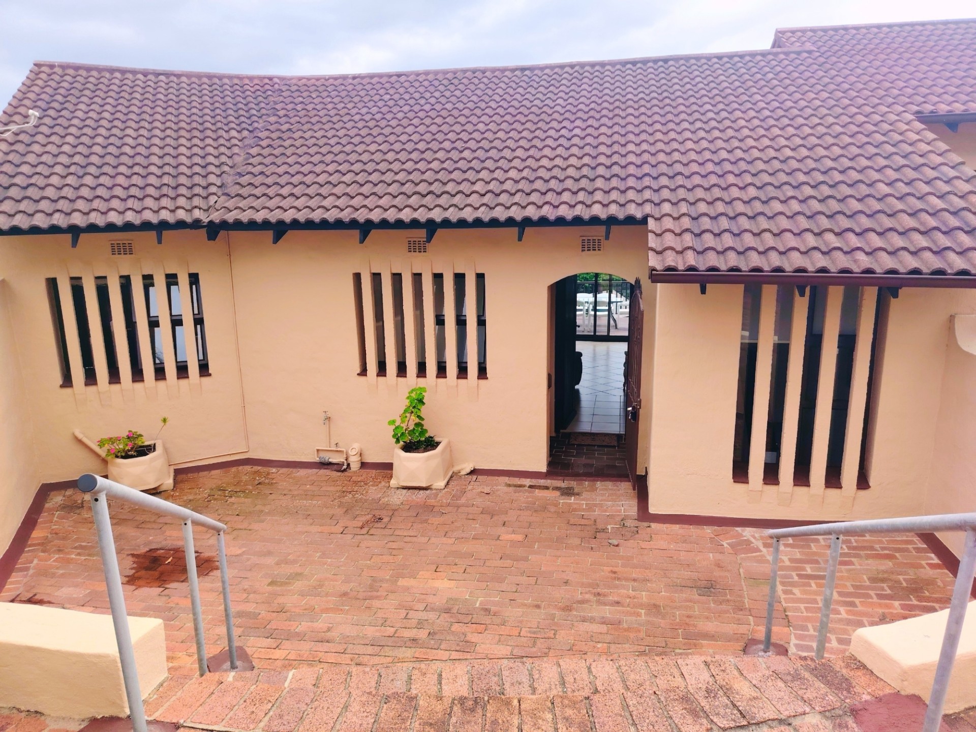 Apartment for sale in Ramsgate, Margate, KwaZulu Natal, 232 m²