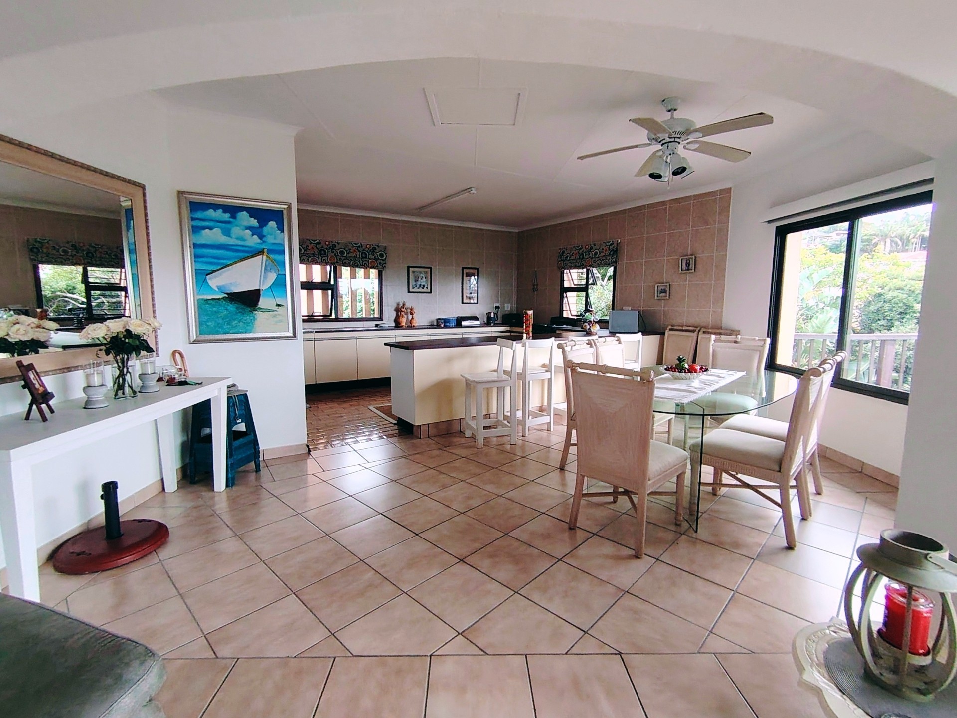 Apartment for sale in Ramsgate, Margate, KwaZulu Natal, 232 m²