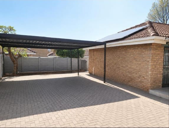 House for sale in Silverton, Pretoria, 506 m²