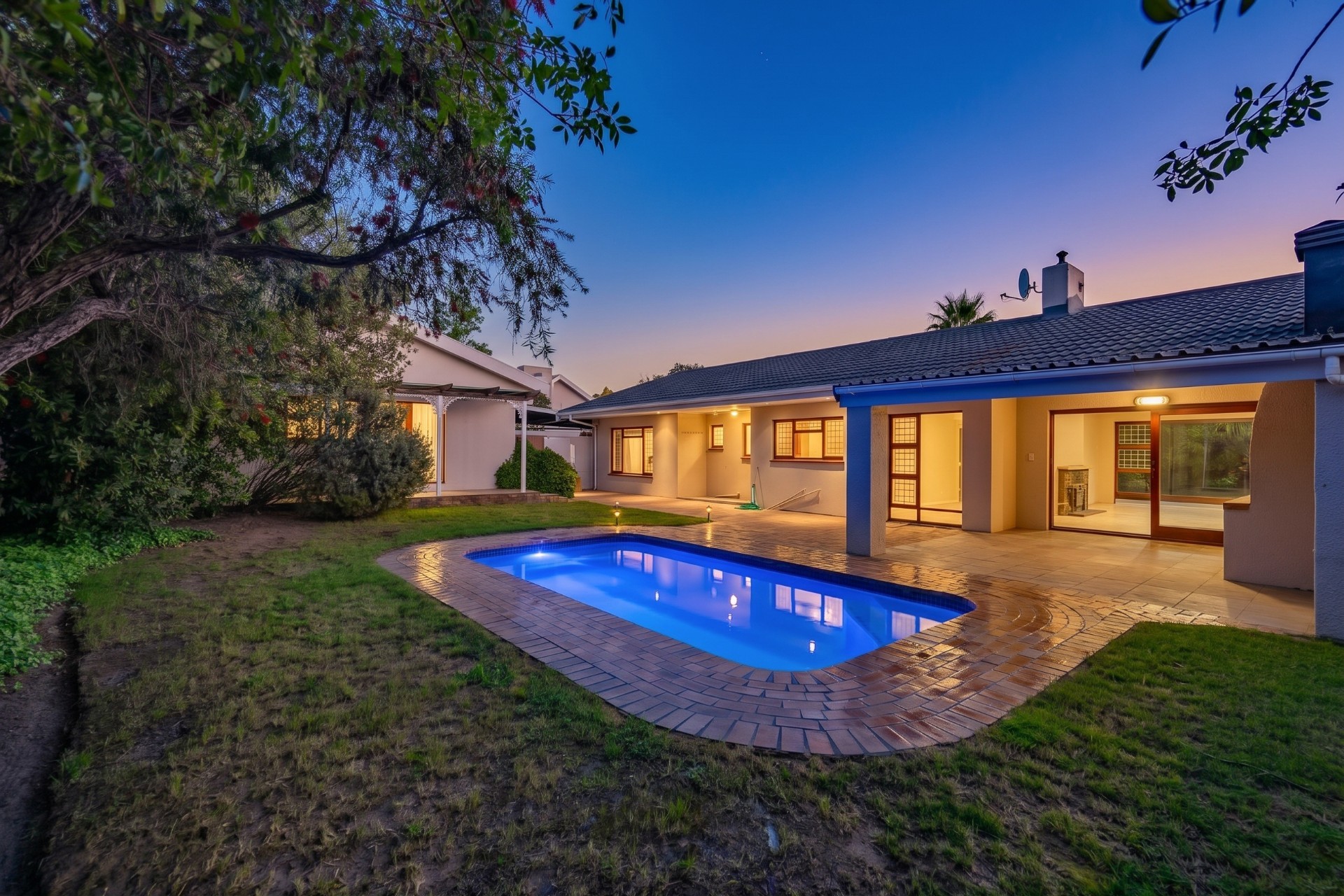 House for sale in Land & Zeezicht, Somerset West, 5 Birkenhead, Land & Zeezicht, Somerset West, Western Cape, 200 m²