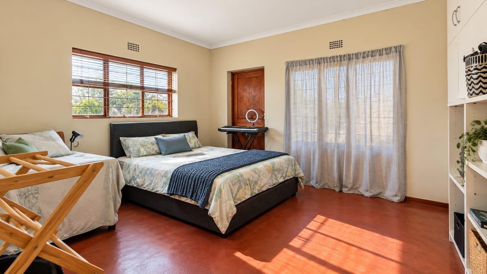 House for sale in Bredasdorp, 64 Ou Meule Road, Bredasdorp, Western Cape, 186 m²