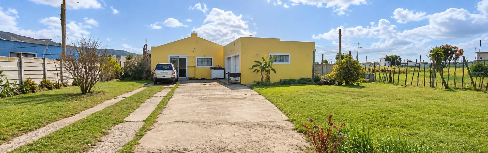 House for sale in Bredasdorp, 64 Ou Meule Road, Bredasdorp, Western Cape, 186 m²