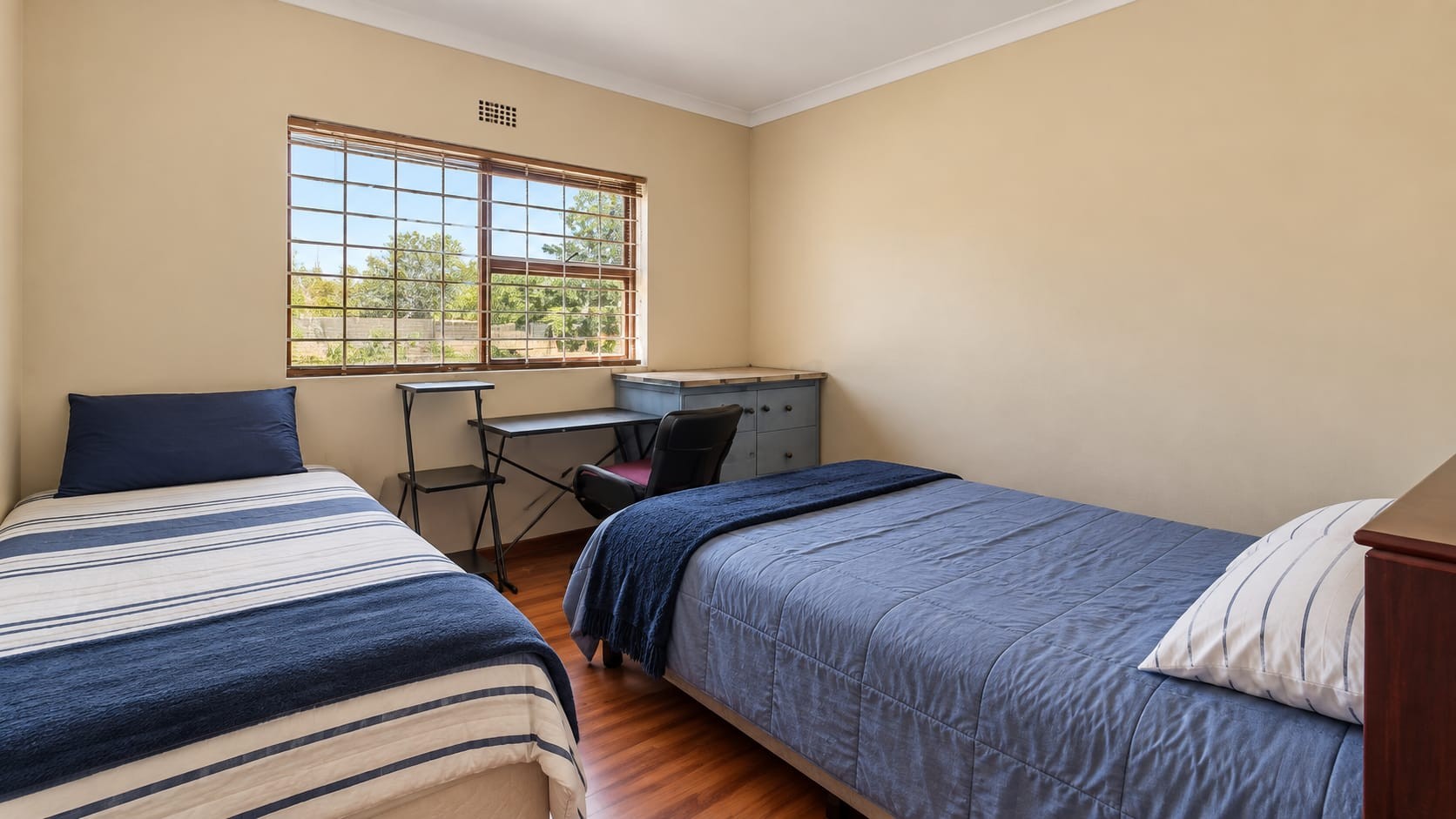 House for sale in Bredasdorp, 64 Ou Meule Road, Bredasdorp, Western Cape, 186 m²