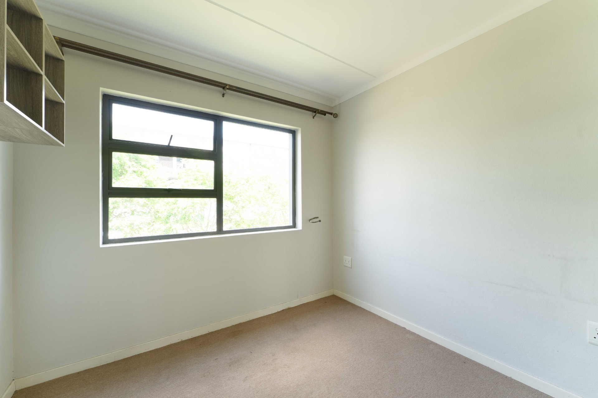 Apartment for rent in Fourways, Sandton, 57 m²