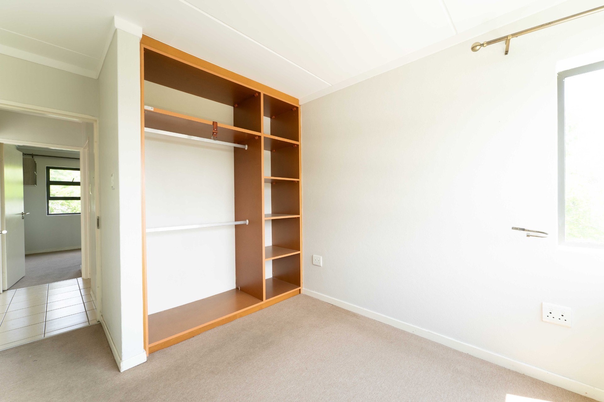 Apartment for rent in Fourways, Sandton, 57 m²