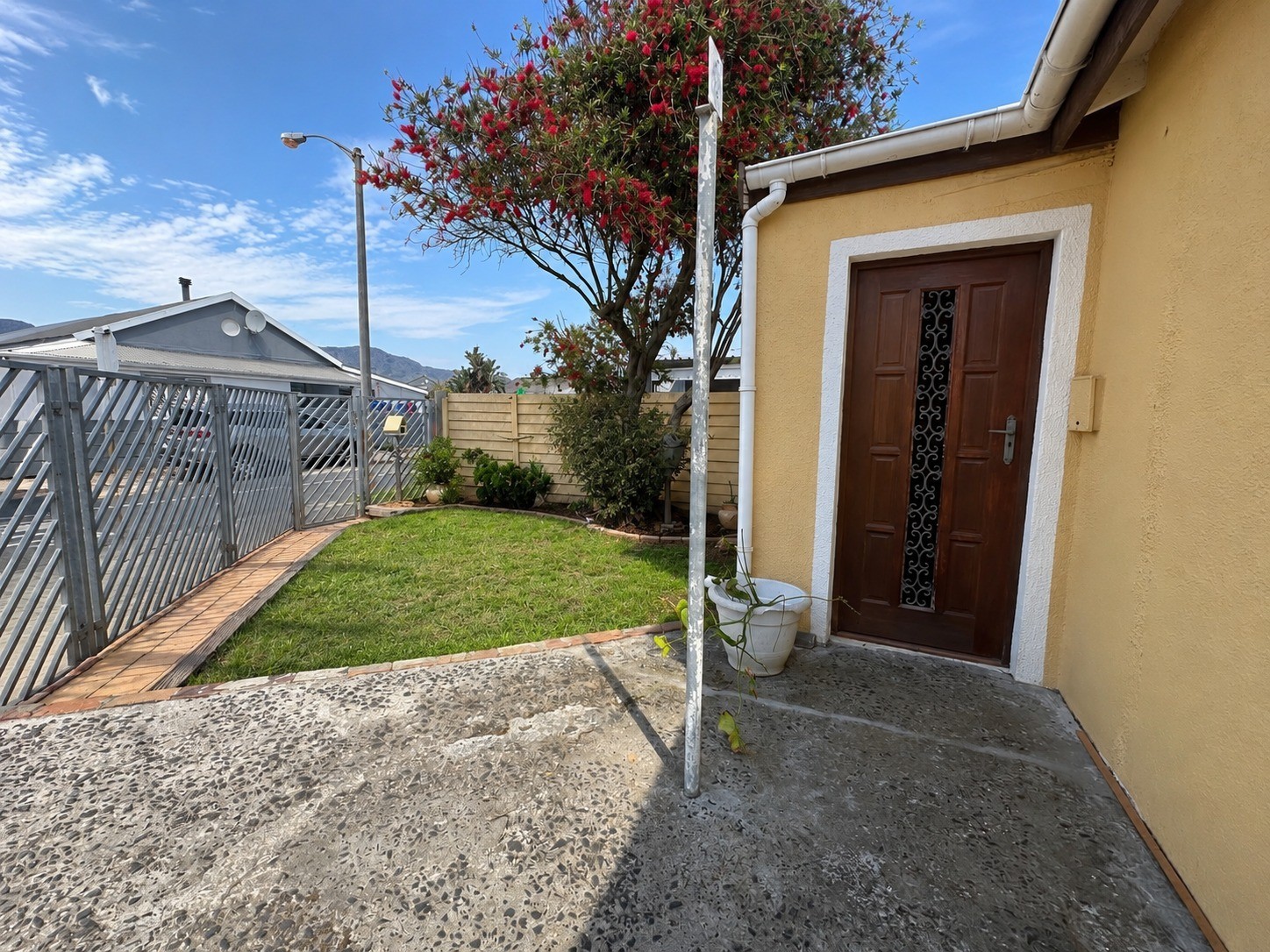House for sale in Retreat, Cape Town, 45 m²