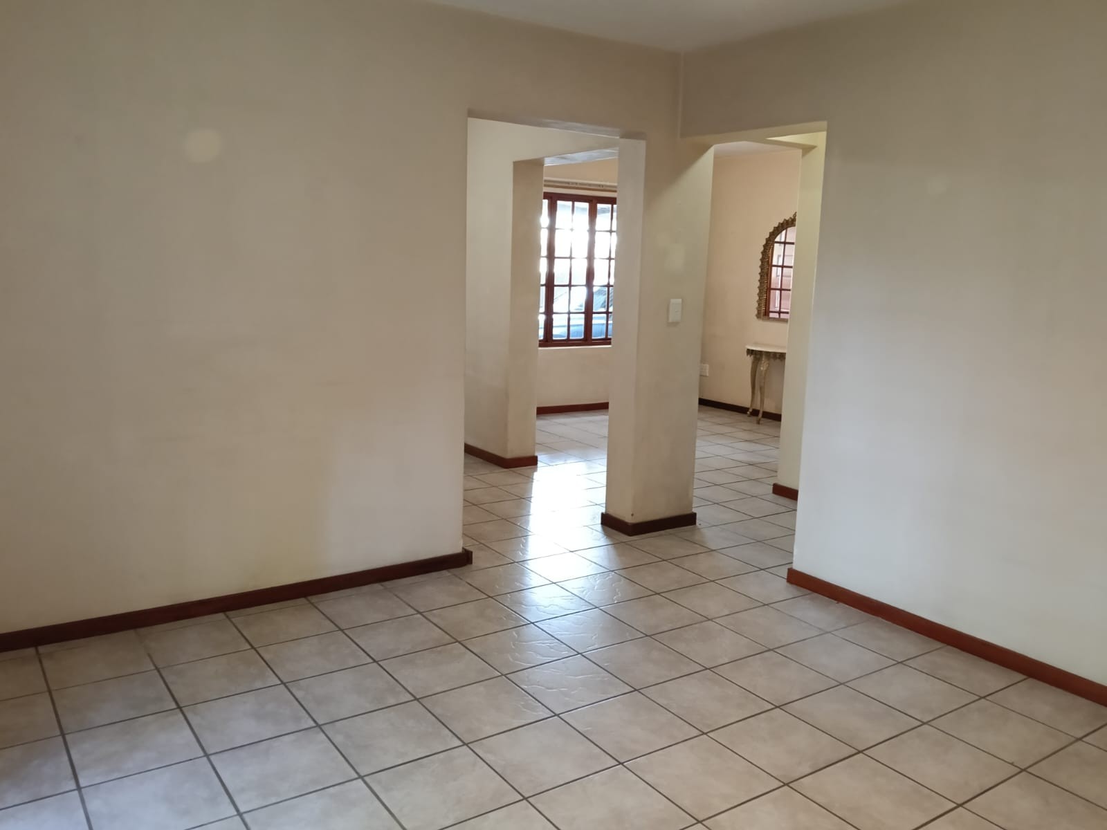 Townhouse for rent in Florida Park, Roodepoort, 178 m²