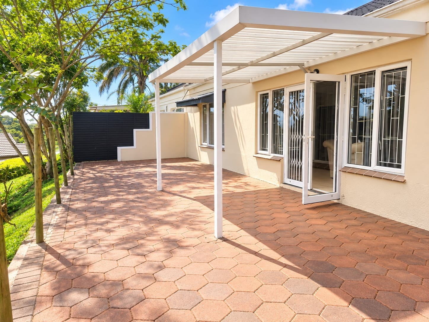 Townhouse for sale in Sherwood, Durban, KwaZulu Natal, 19 PARK AVENUE GARDENS, PARK AVENUE GARDENS, 100 45th Avenue, Sherwood, Durban, KwaZulu Natal, 95 m²