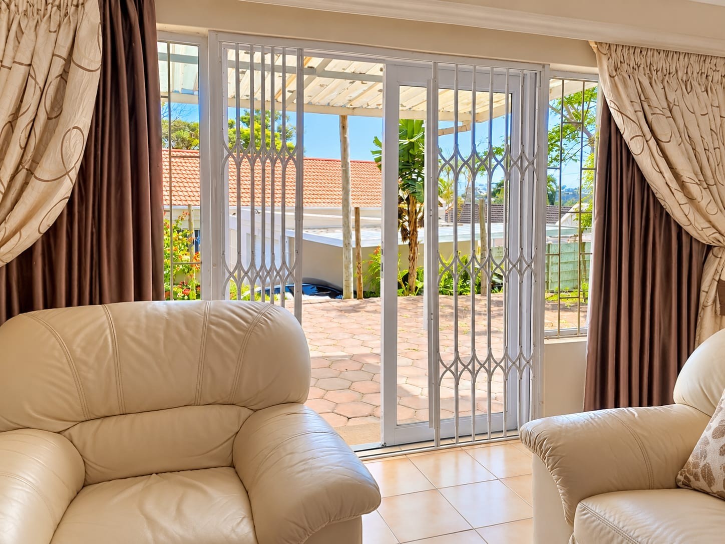 Townhouse for sale in Sherwood, Durban, KwaZulu Natal, 19 PARK AVENUE GARDENS, PARK AVENUE GARDENS, 100 45th Avenue, Sherwood, Durban, KwaZulu Natal, 95 m²
