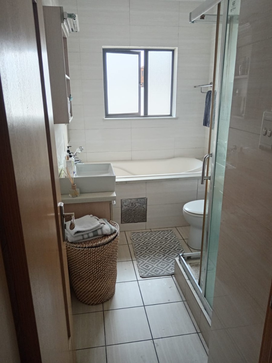Apartment for sale in Halfway Gardens, Midrand