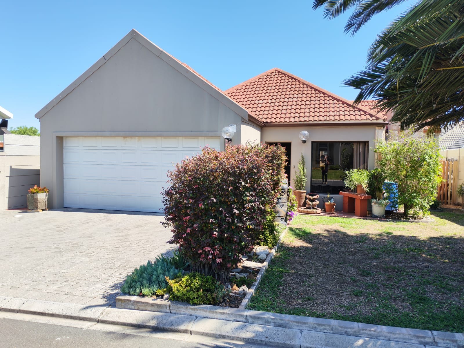 House for sale in Eikenbosch, Kuils River, 140 m²
