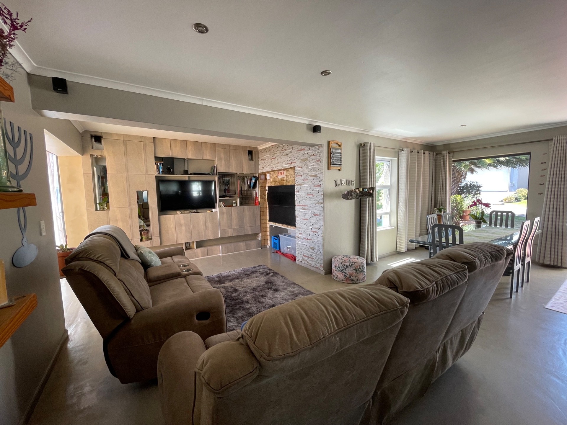 House for sale in Eikenbosch, Kuils River, 140 m²