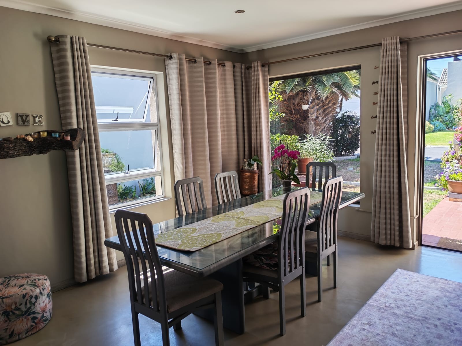 House for sale in Eikenbosch, Kuils River, 140 m²