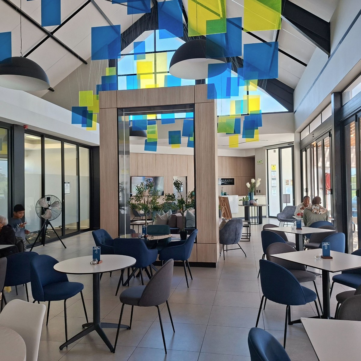 Apartment for sale in Summerstrand, Port Elizabeth, 87 m²